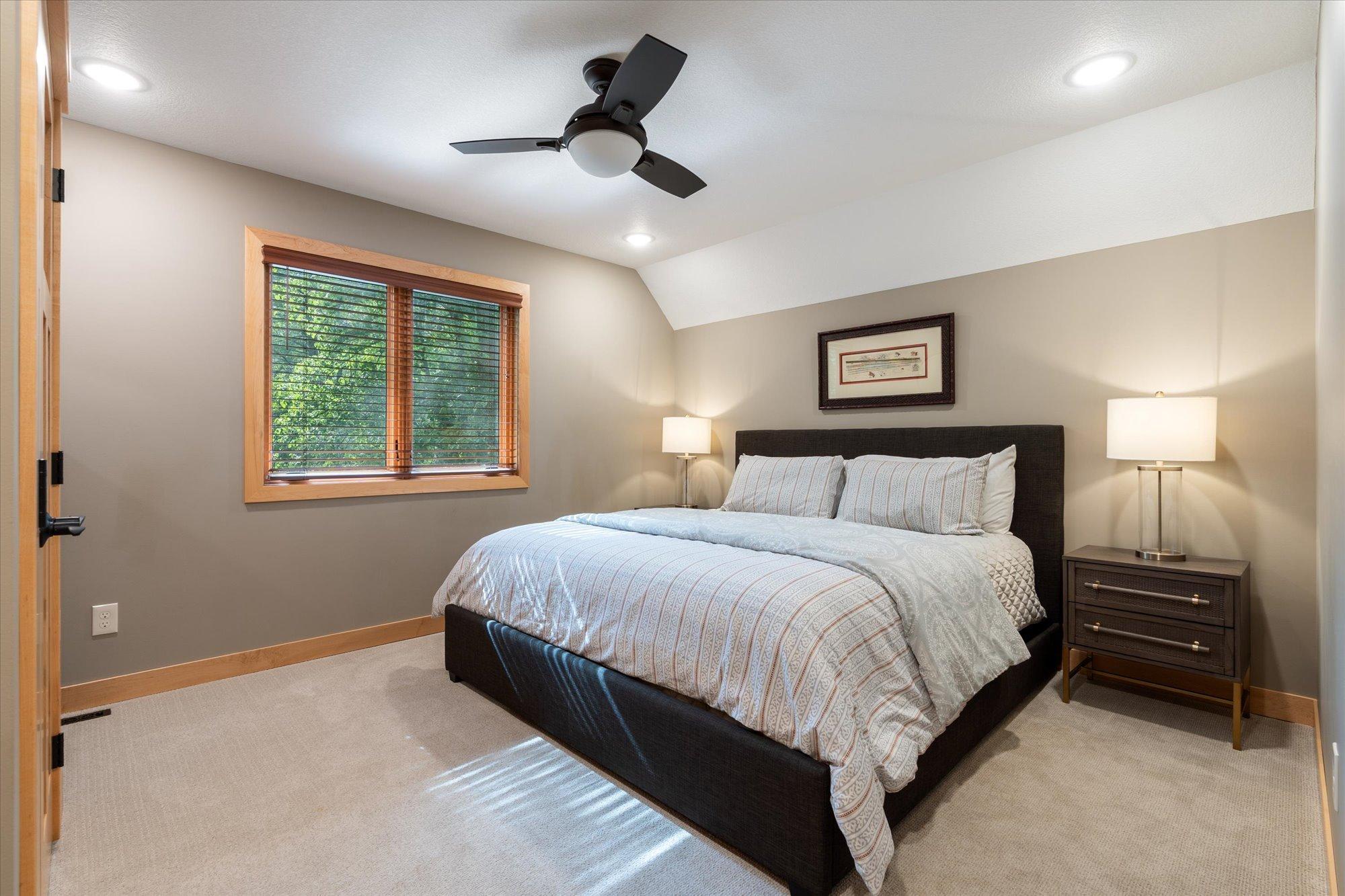 2019 single family home for sale at 37353 & 37344 Silver Peak Road in Crosslake, MN — 6 bed, 5 bath (photo 57 of 69)