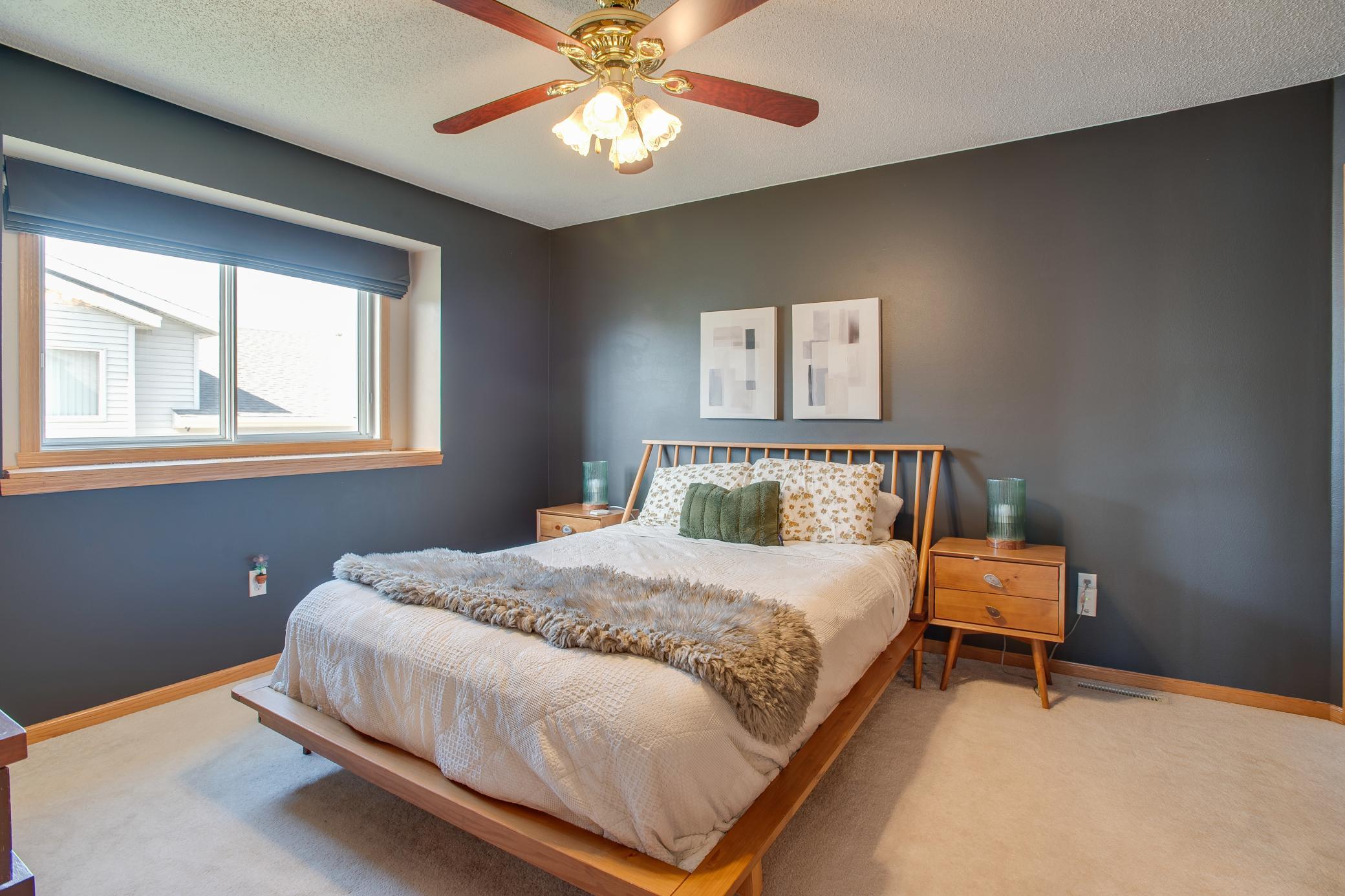 2000 twin home for sale at 1427 Suntree Drive in West Fargo, ND — 3 bed, 2 bath (photo 15 of 39)