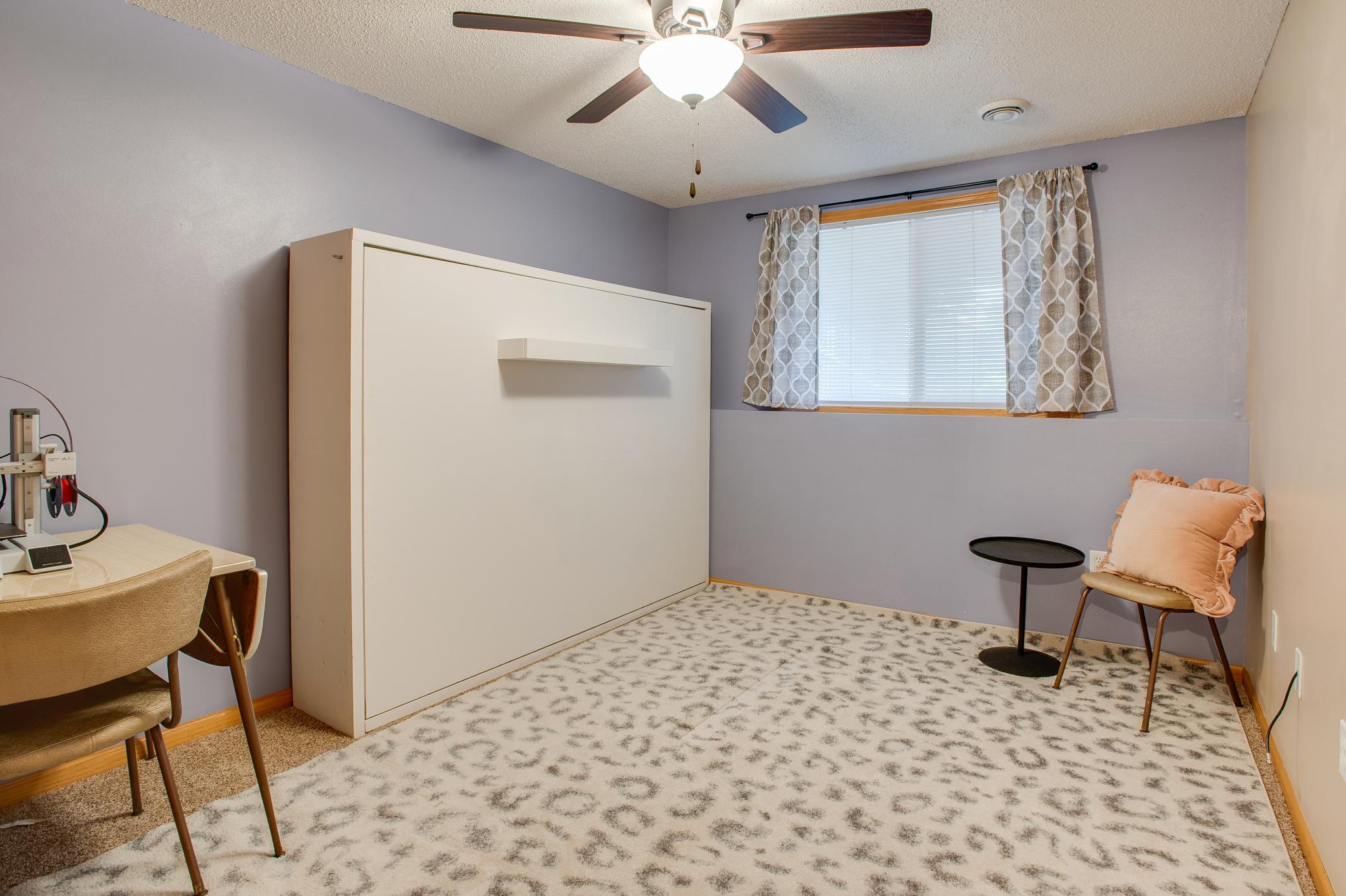 2000 twin home for sale at 1427 Suntree Drive in West Fargo, ND — 3 bed, 2 bath (photo 25 of 39)