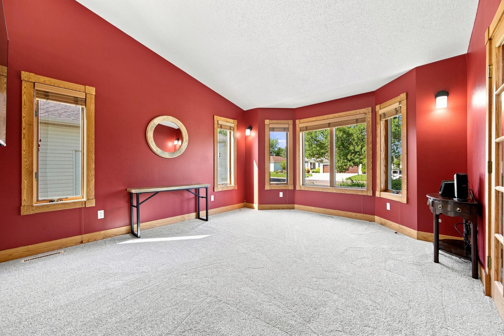 1995 single family home for sale at 1906 E Rose Creek Parkway S in Fargo, ND — 5 bed, 4 bath (photo 15 of 56)