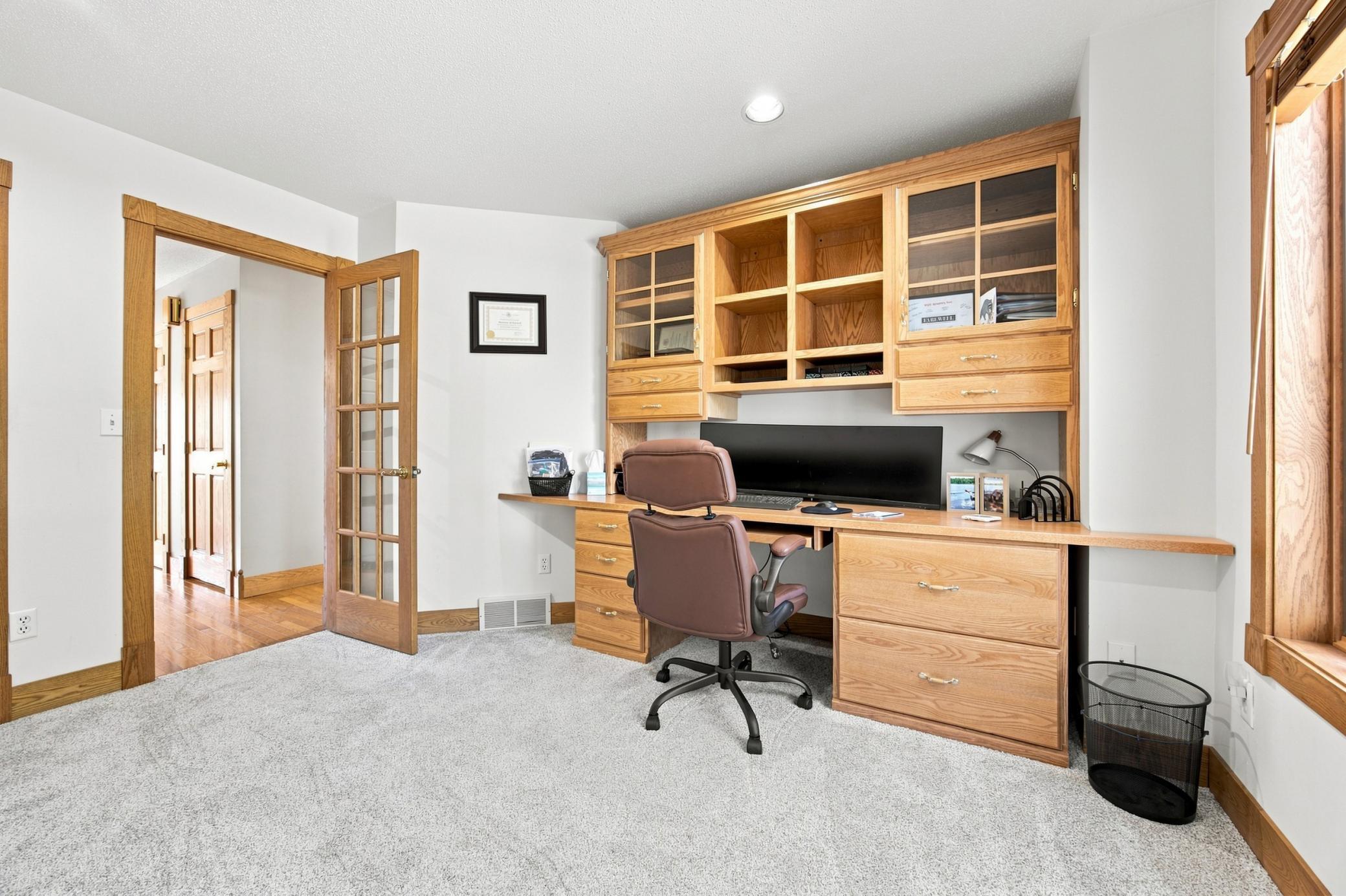 1995 single family home for sale at 1906 E Rose Creek Parkway S in Fargo, ND — 5 bed, 4 bath (photo 16 of 56)