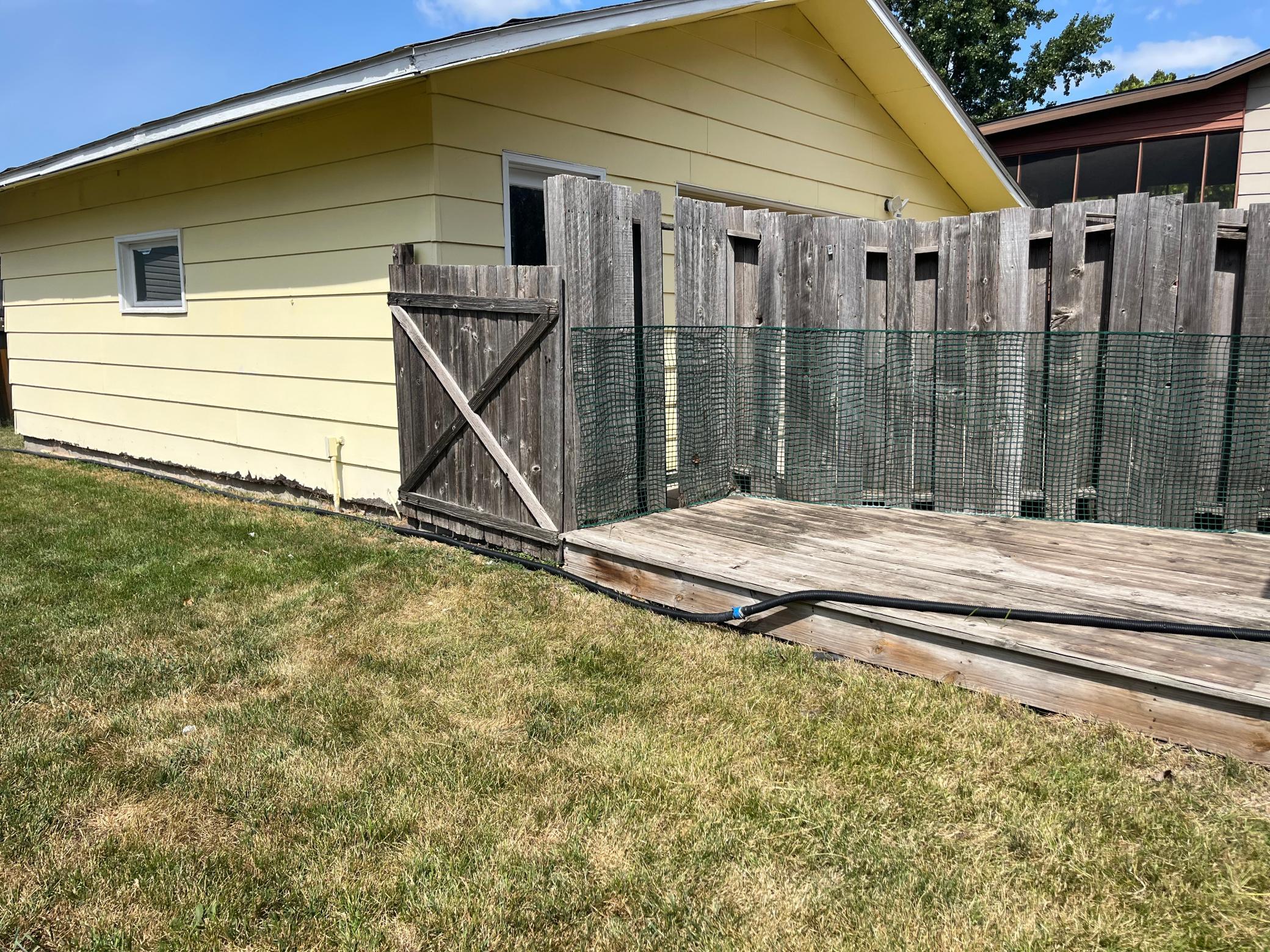1981 single family home for sale at 1919 23rd Street S in Fargo, ND — 3 bed, 1 bath (photo 15 of 18)