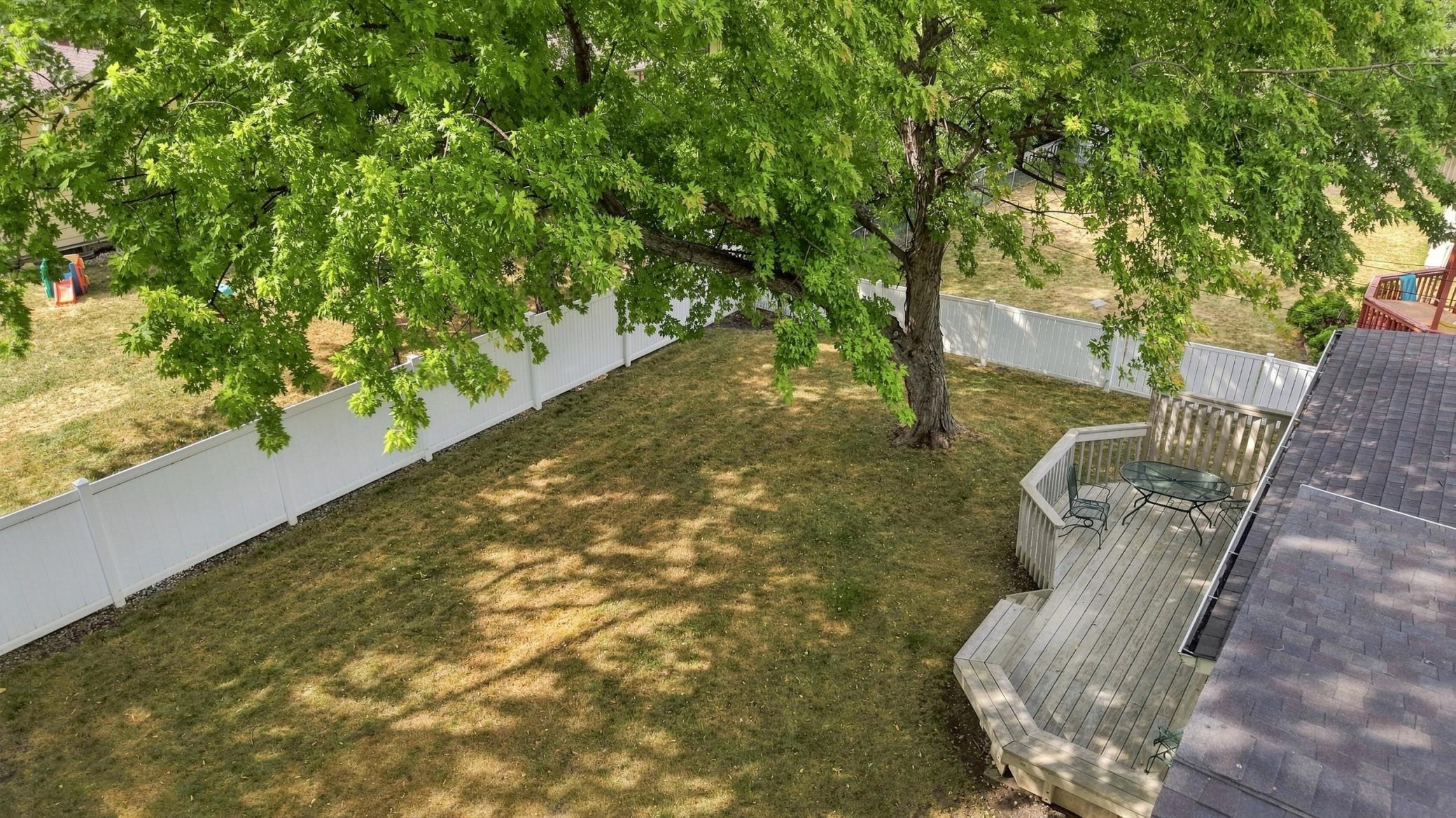 1965 single family home for sale at 2410 Evergreen Road N in Fargo, ND — 4 bed, 2 bath (photo 30 of 38)