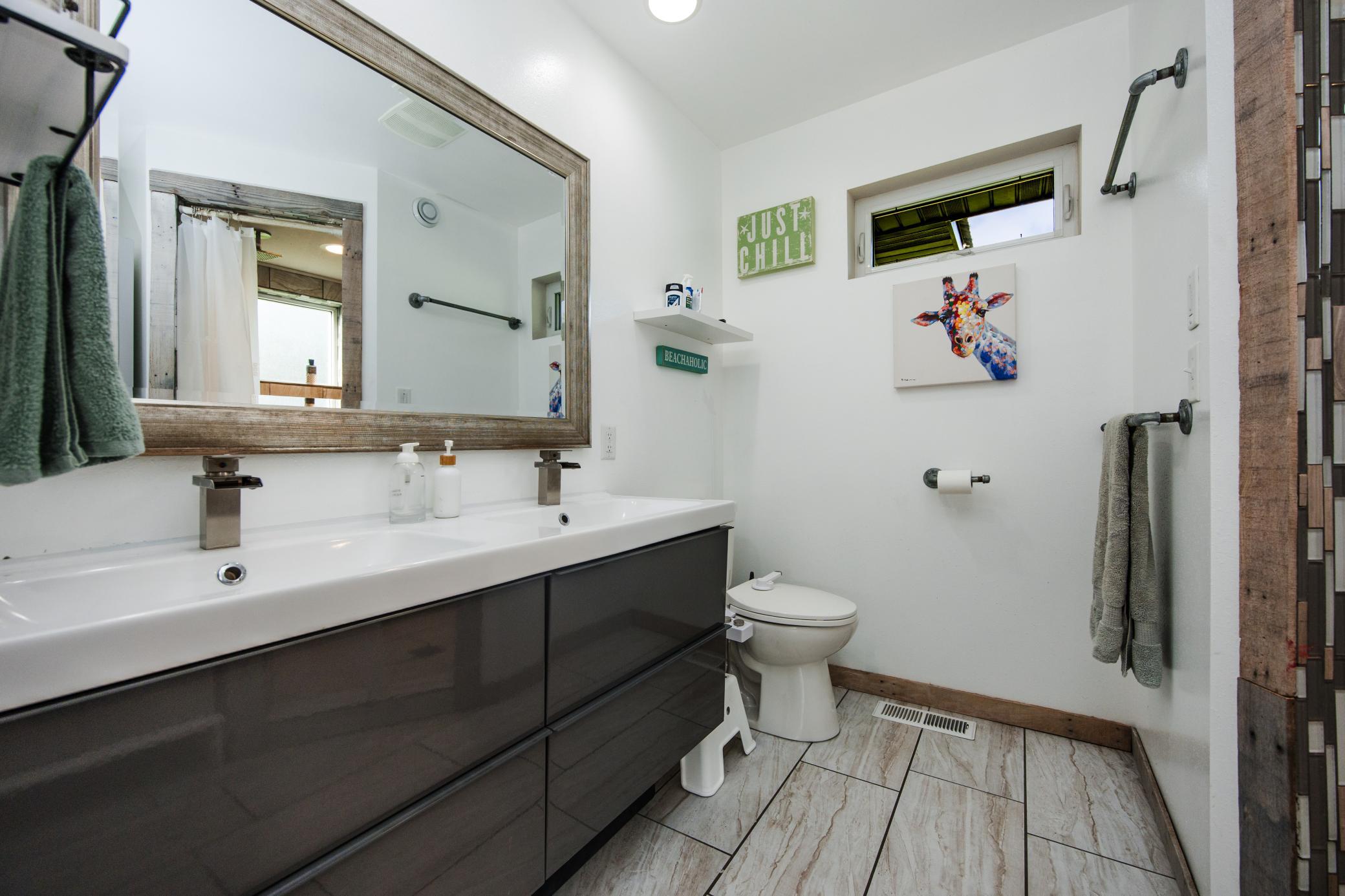2016 single family home for sale at 14811 Ridge Drive in Detroit Lakes, MN — 4 bed, 3 bath (photo 20 of 79)