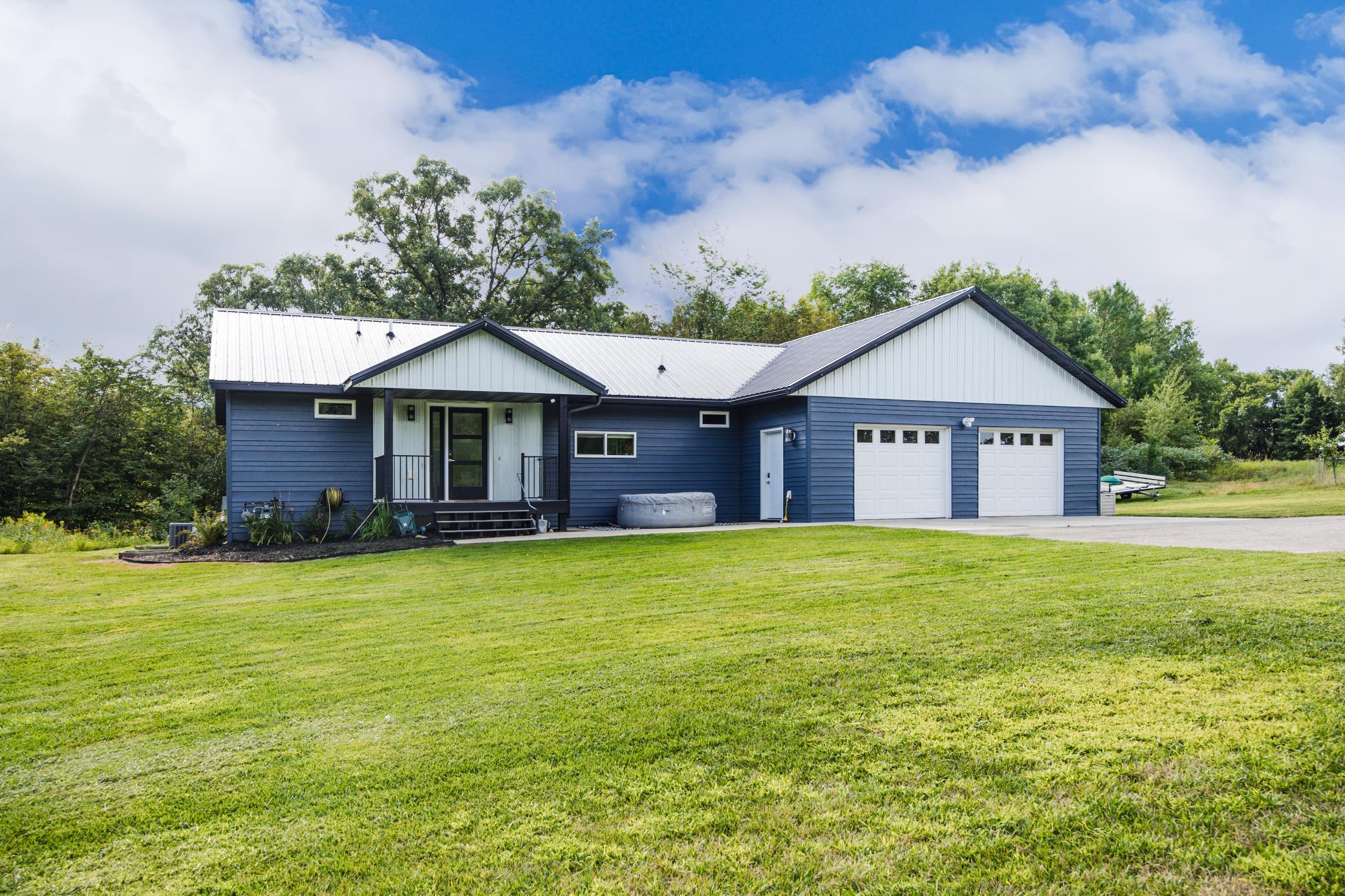 2016 single family home for sale at 14811 Ridge Drive in Detroit Lakes, MN — 4 bed, 3 bath (photo 58 of 79)