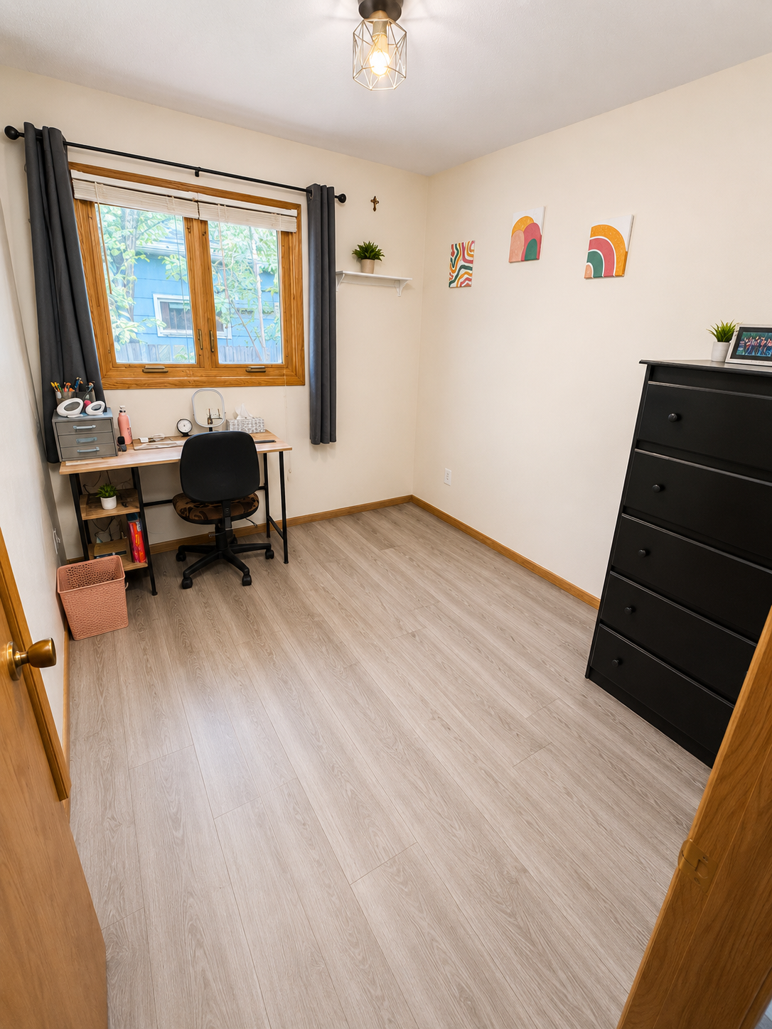 1970 single family home for sale at 90 Forest Avenue N in Fargo, ND — 3 bed, 2 bath (photo 15 of 35)