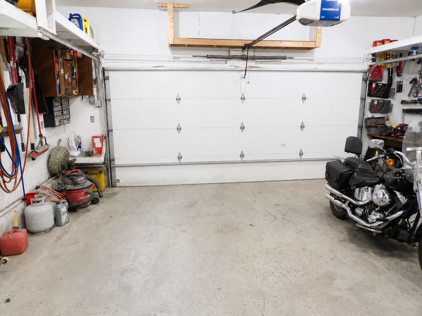 1970 single family home for sale at 90 Forest Avenue N in Fargo, ND — 3 bed, 2 bath (photo 28 of 35)