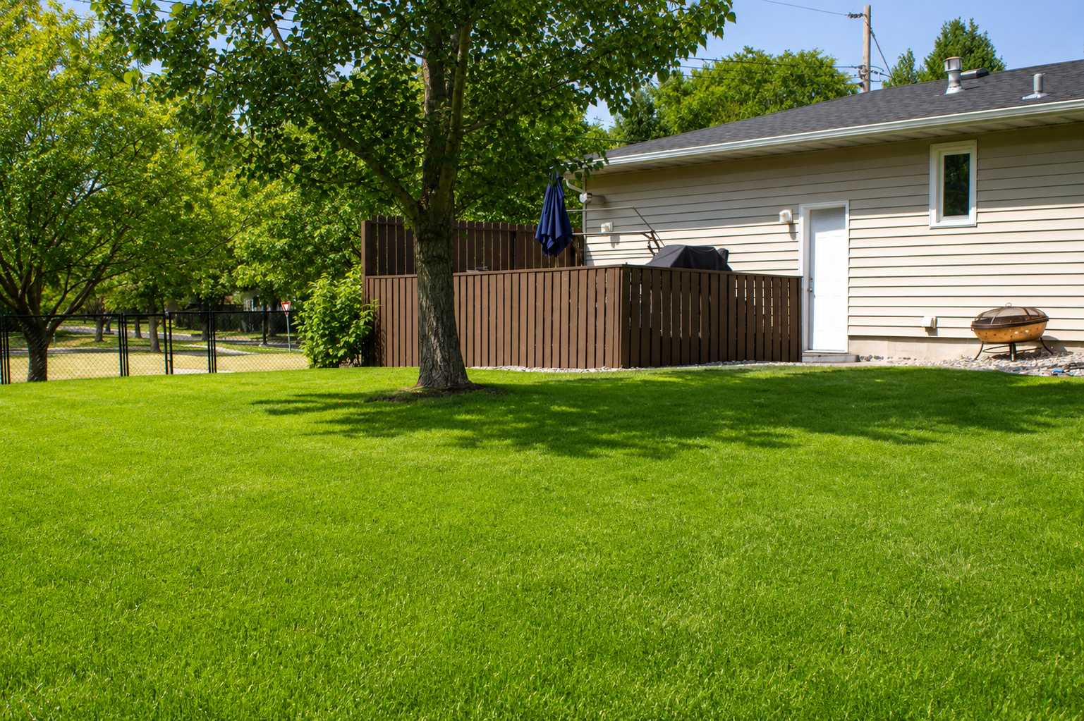 1970 single family home for sale at 90 Forest Avenue N in Fargo, ND — 3 bed, 2 bath (photo 34 of 35)