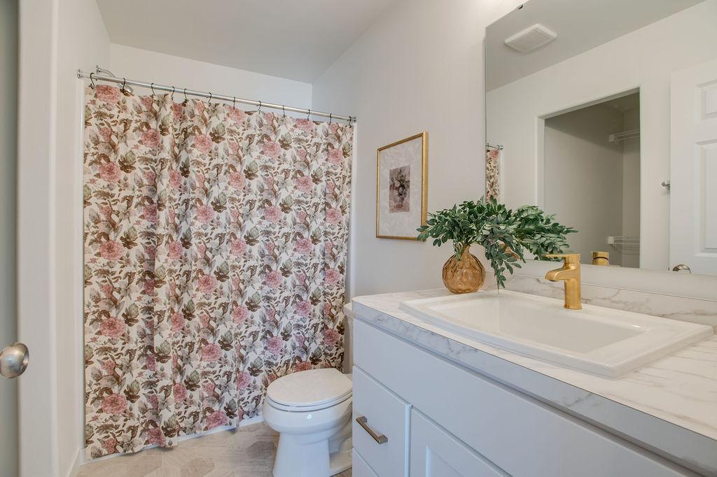 2026 single family home for sale at 2517 36th Avenue S in Moorhead, MN — 3 bed, 3 bath (photo 21 of 37)