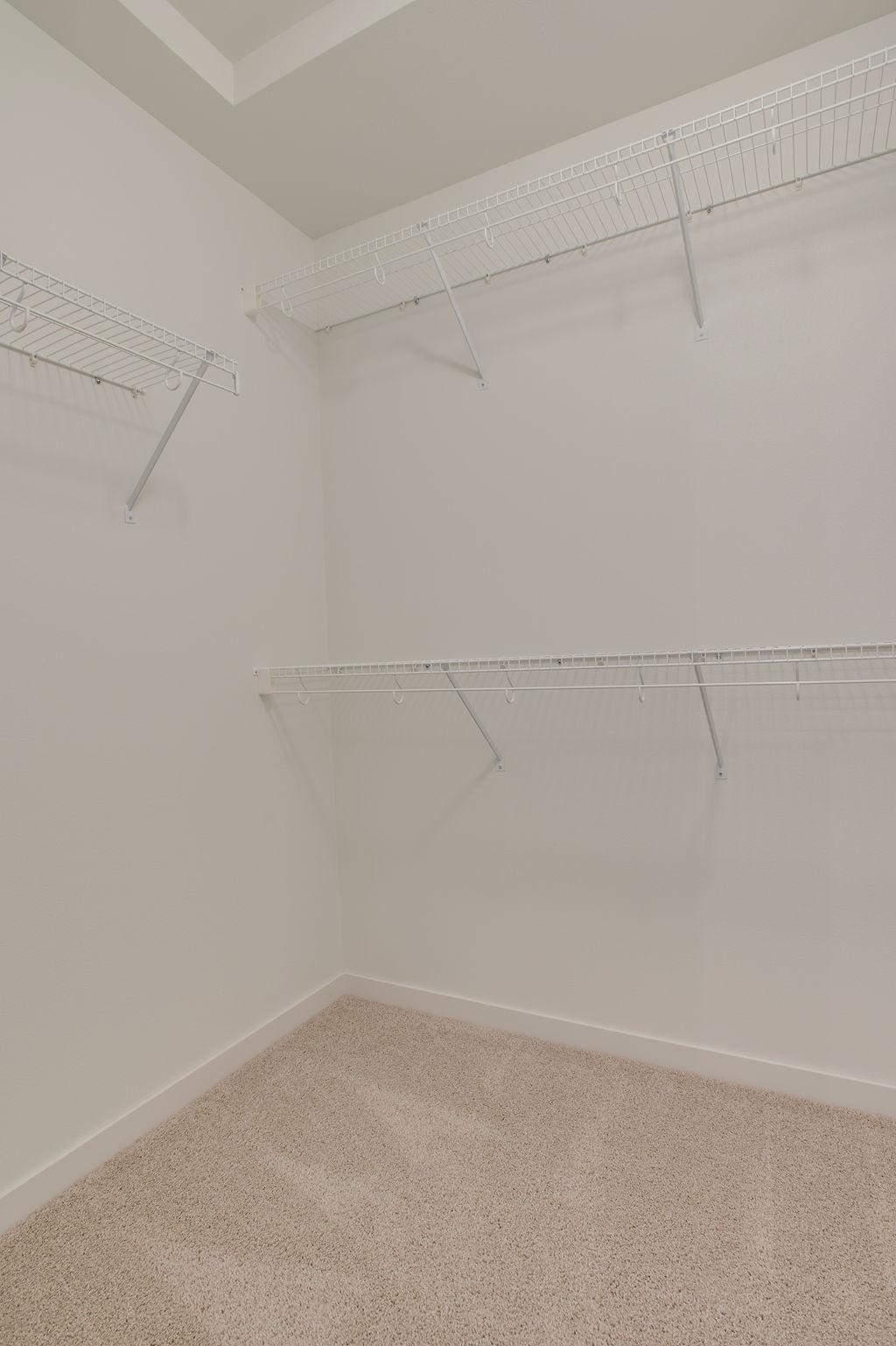 2026 single family home for sale at 2517 36th Avenue S in Moorhead, MN — 3 bed, 3 bath (photo 23 of 37)