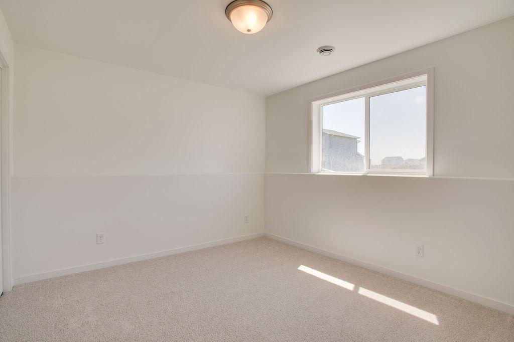 2026 single family home for sale at 2517 36th Avenue S in Moorhead, MN — 3 bed, 3 bath (photo 31 of 37)