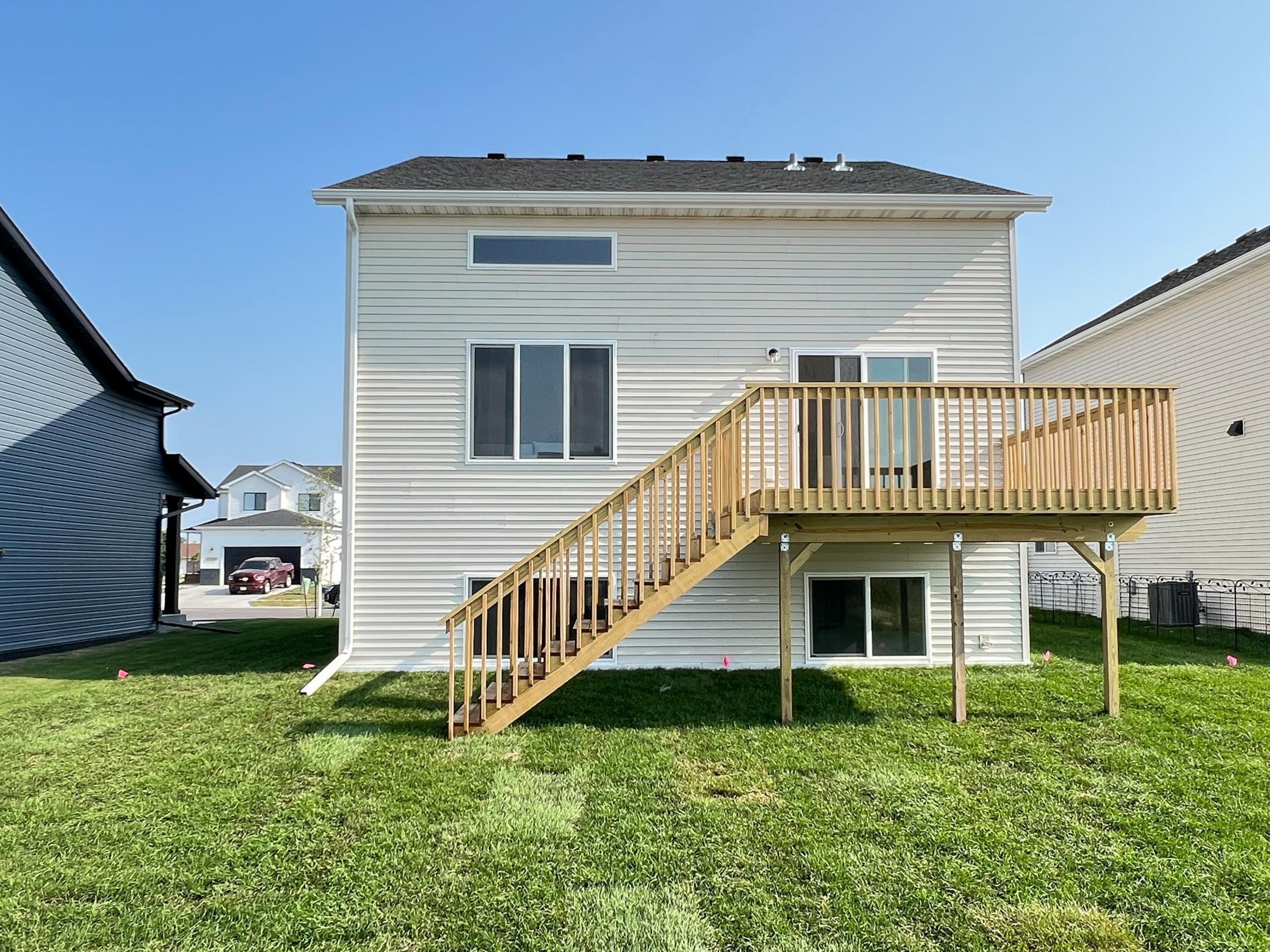 2026 single family home for sale at 2517 36th Avenue S in Moorhead, MN — 3 bed, 3 bath (photo 36 of 37)