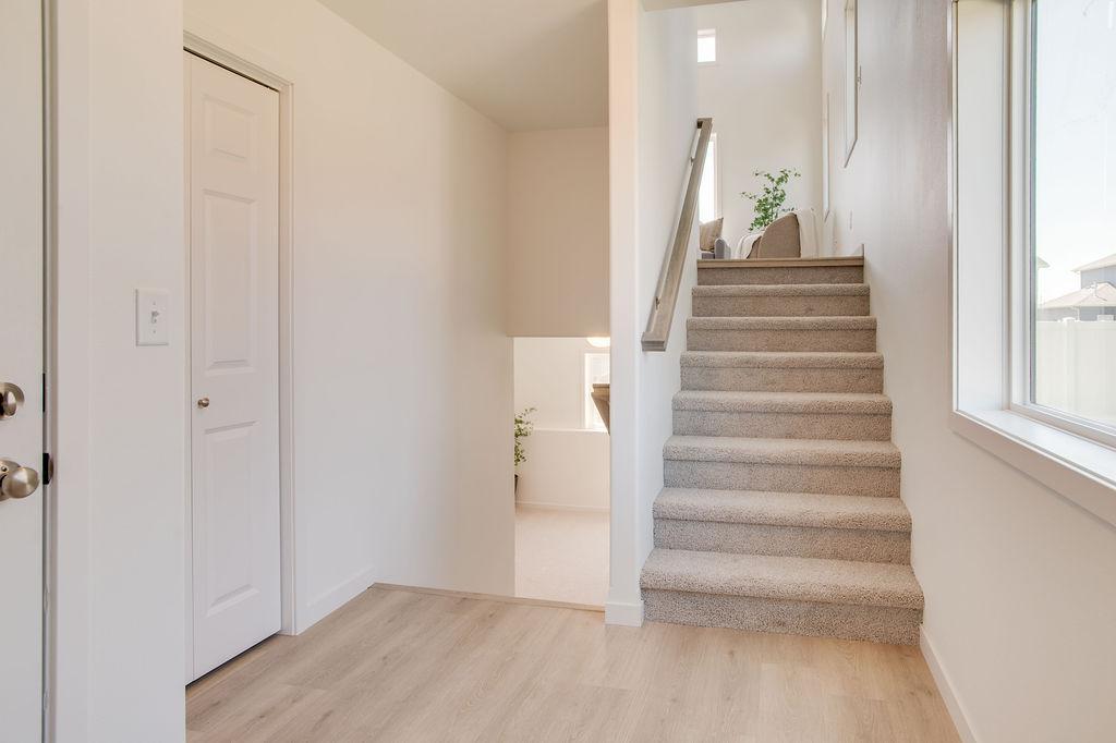 2026 single family home for sale at 2517 36th Avenue S in Moorhead, MN — 3 bed, 3 bath (photo 5 of 37)