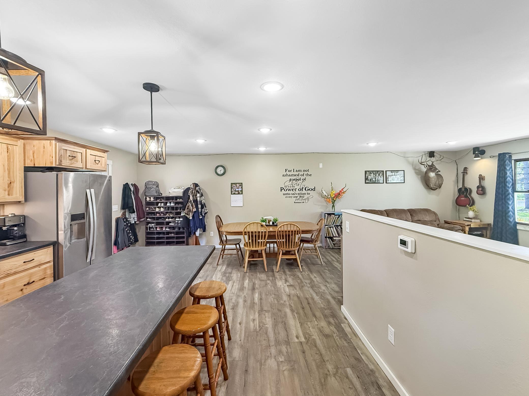 1982 single family home for sale at 1839 3rd Street SE in Bemidji, MN — 5 bed, 2 bath (photo 12 of 40)