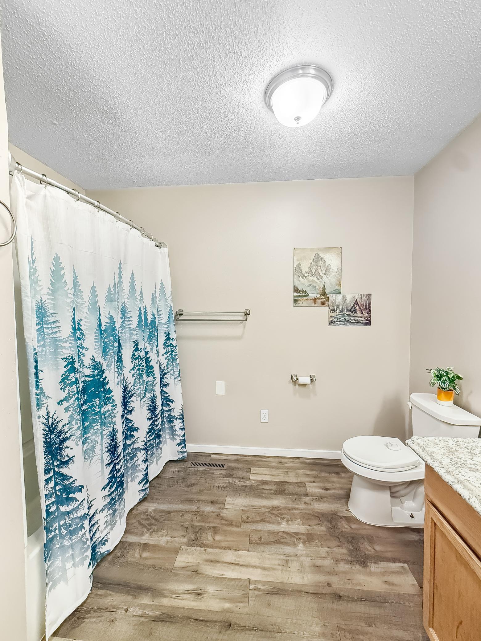 1982 single family home for sale at 1839 3rd Street SE in Bemidji, MN — 5 bed, 2 bath (photo 16 of 40)