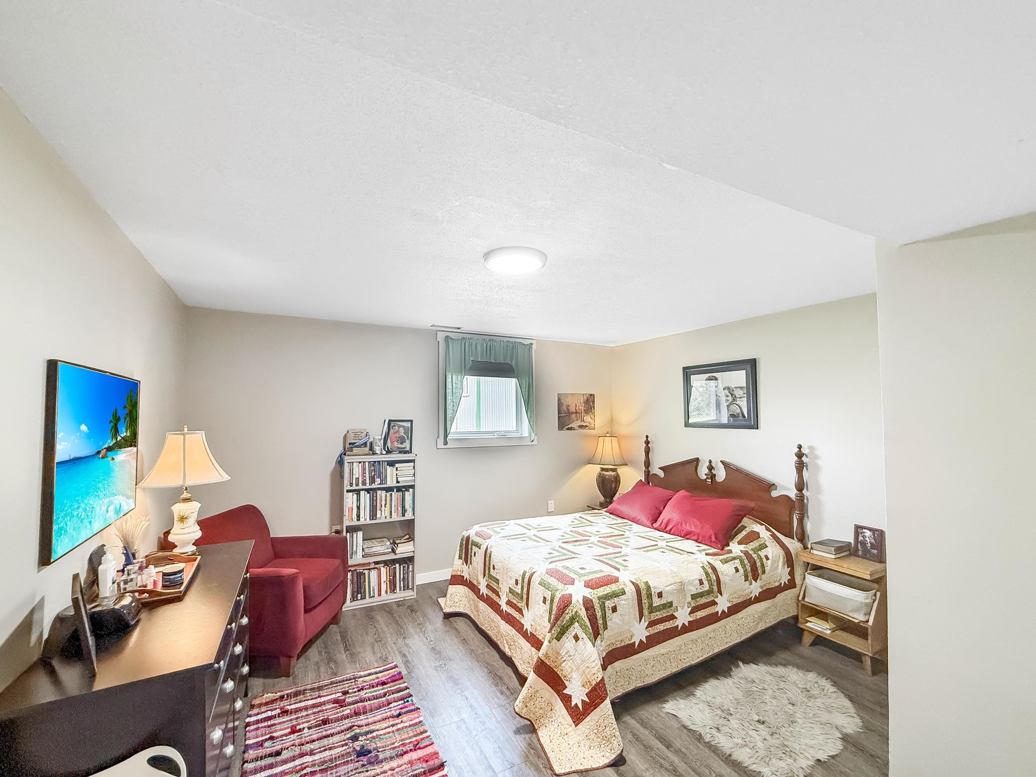 1982 single family home for sale at 1839 3rd Street SE in Bemidji, MN — 5 bed, 2 bath (photo 22 of 40)