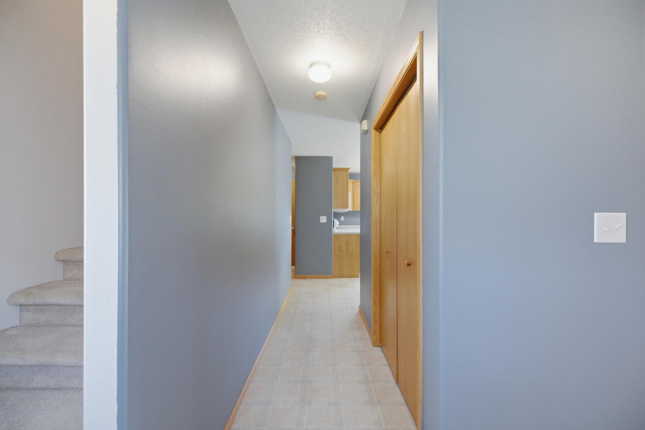 2003 single family home for sale at 507 19th Avenue W in West Fargo, ND — 3 bed, 3 bath (photo 18 of 68)