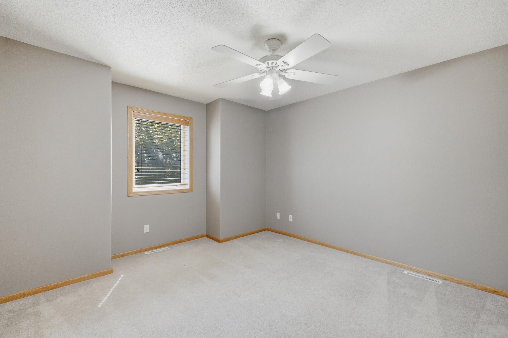 2003 single family home for sale at 507 19th Avenue W in West Fargo, ND — 3 bed, 3 bath (photo 32 of 68)