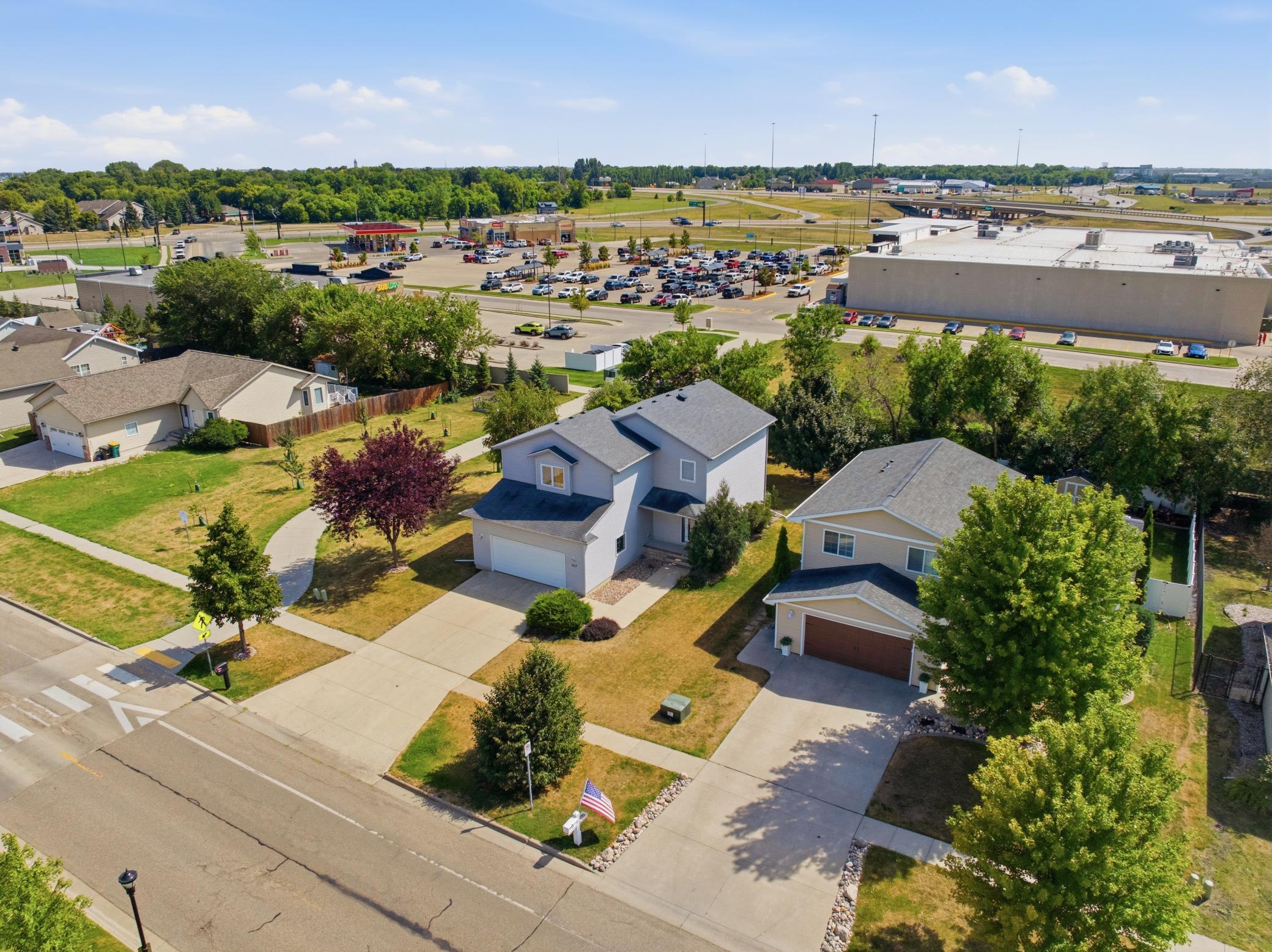 2003 single family home for sale at 507 19th Avenue W in West Fargo, ND — 3 bed, 3 bath (photo 5 of 68)