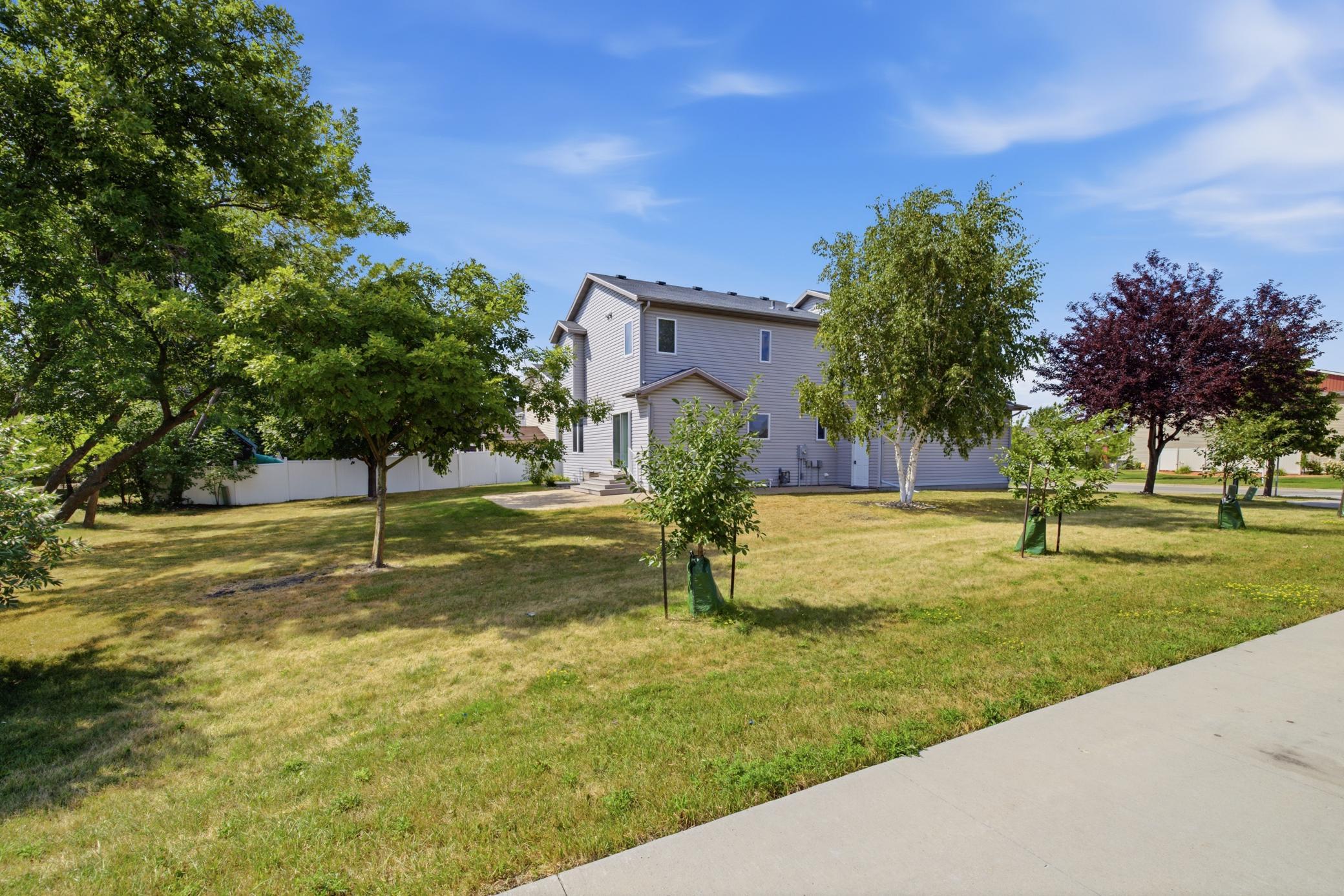 2003 single family home for sale at 507 19th Avenue W in West Fargo, ND — 3 bed, 3 bath (photo 49 of 68)