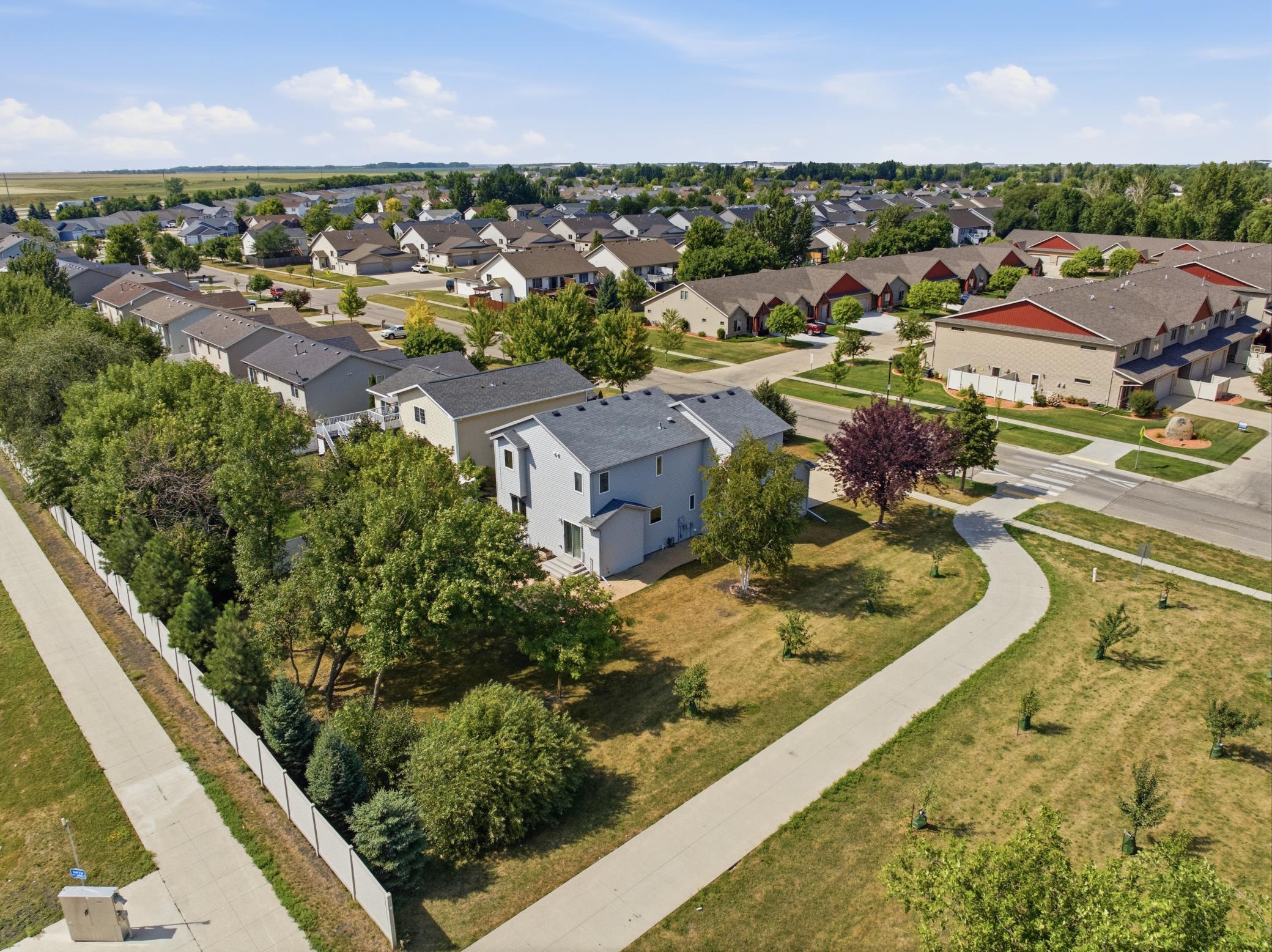 2003 single family home for sale at 507 19th Avenue W in West Fargo, ND — 3 bed, 3 bath (photo 53 of 68)