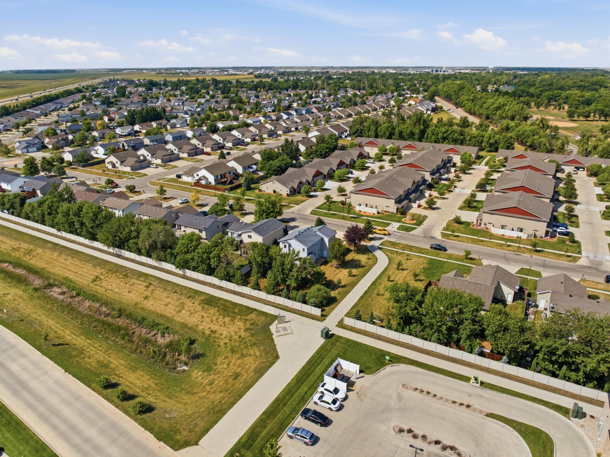 2003 single family home for sale at 507 19th Avenue W in West Fargo, ND — 3 bed, 3 bath (photo 60 of 68)