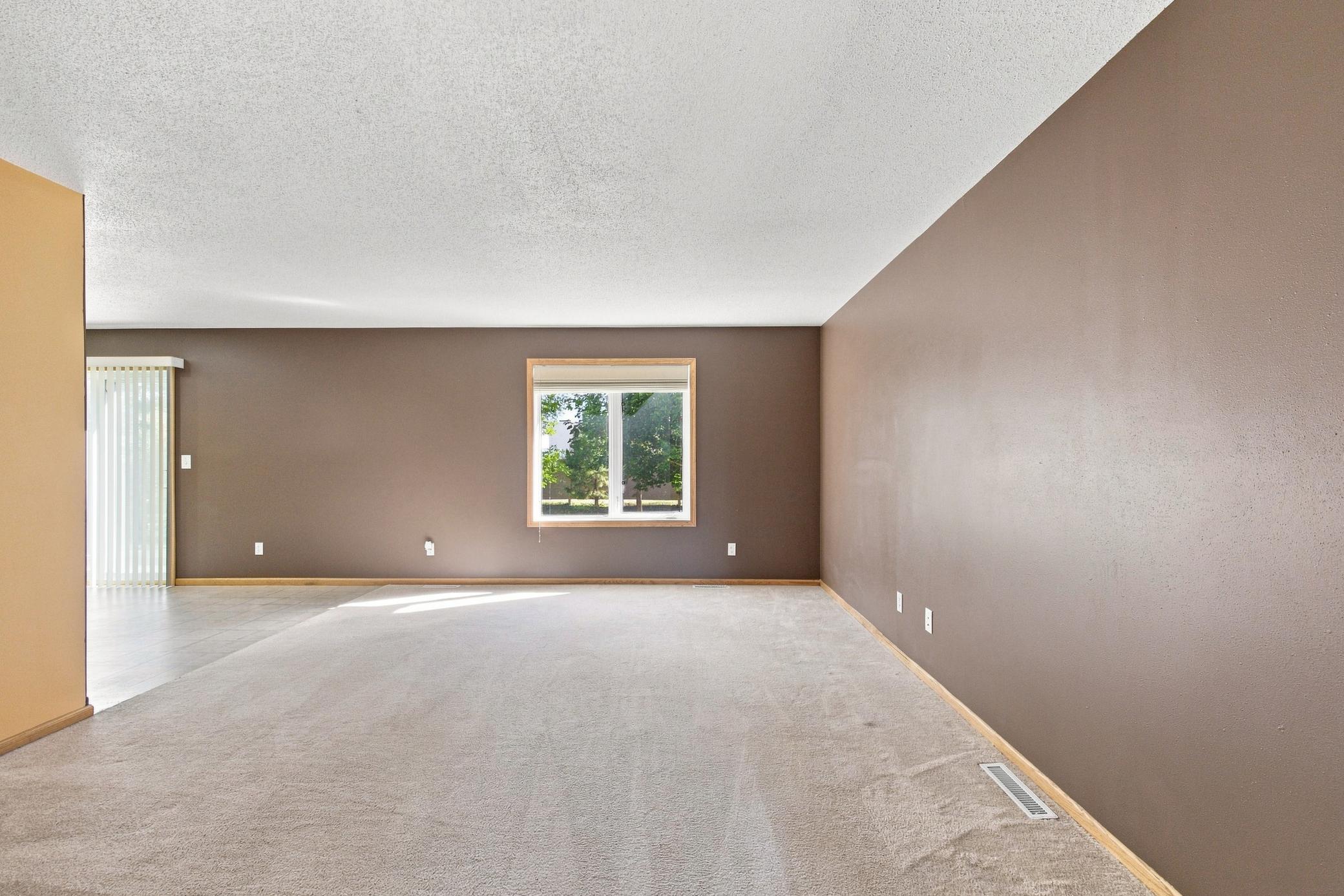 2003 single family home for sale at 507 19th Avenue W in West Fargo, ND — 3 bed, 3 bath (photo 8 of 68)
