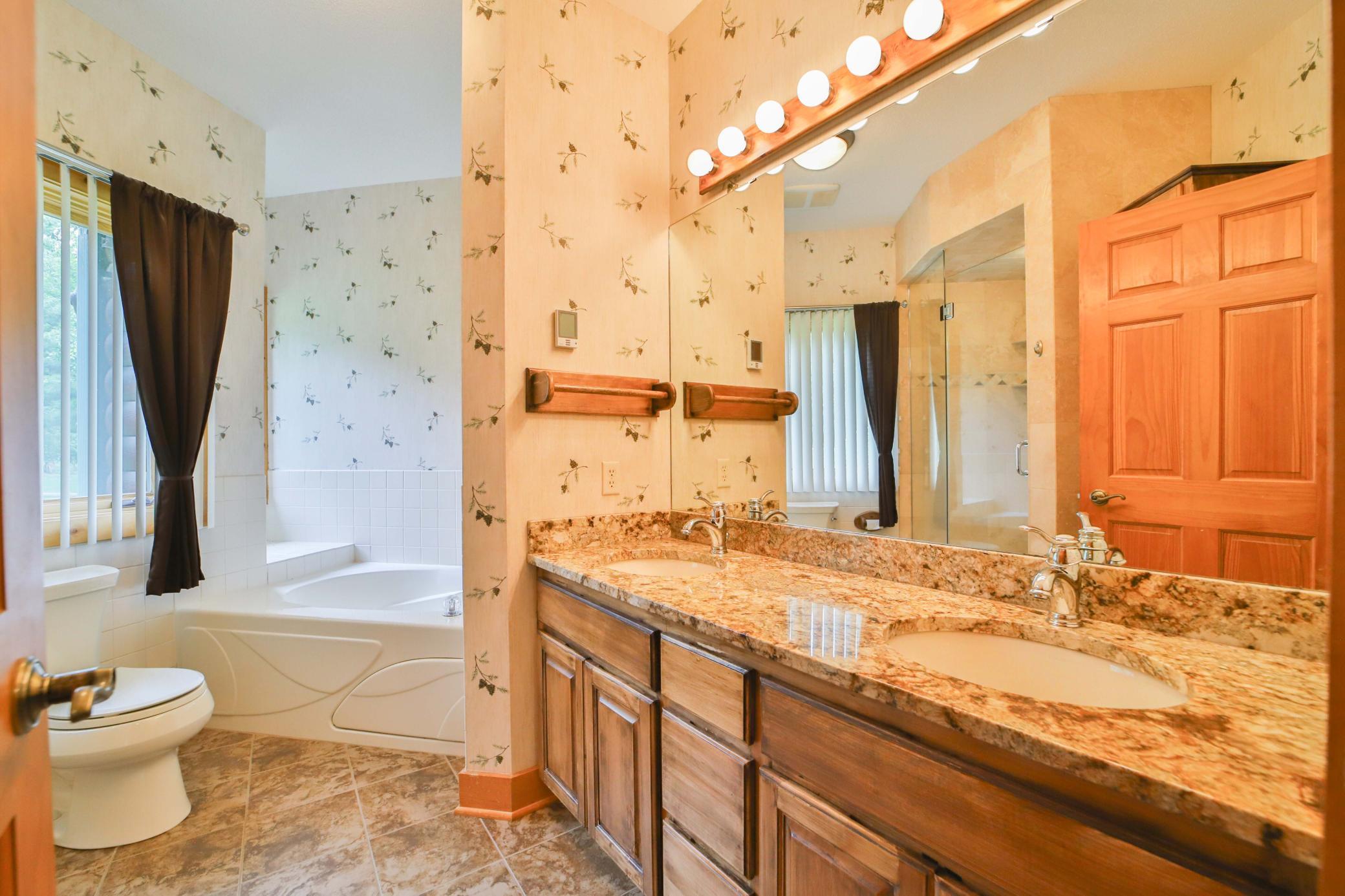 1998 single family home for sale at 11212 Leewood Lane in East Gull Lake, MN — 5 bed, 3 bath (photo 21 of 87)