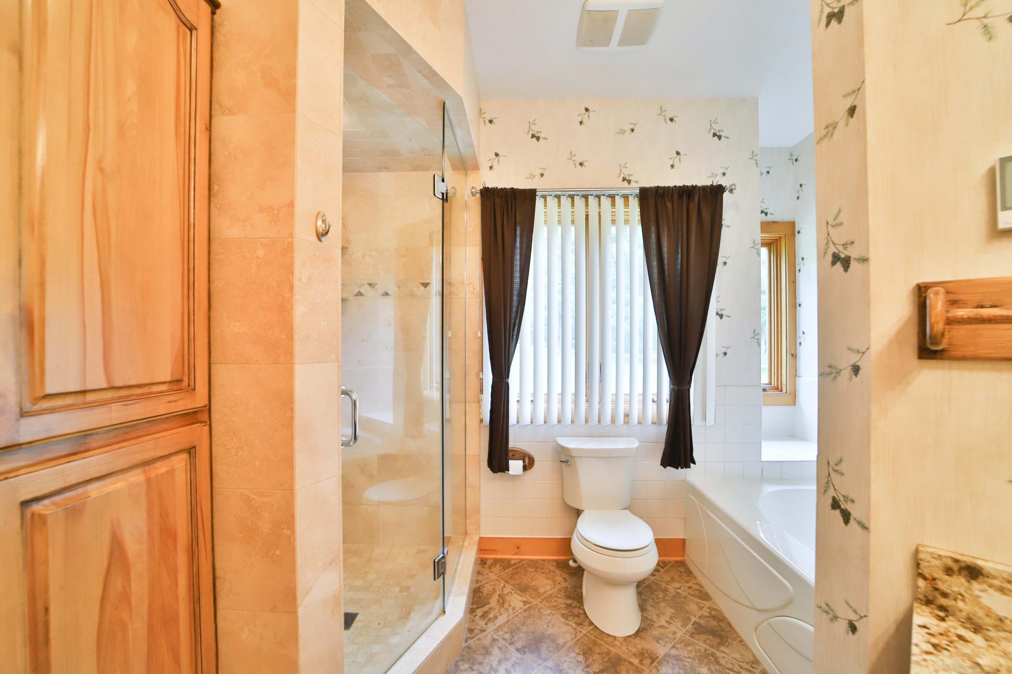 1998 single family home for sale at 11212 Leewood Lane in East Gull Lake, MN — 5 bed, 3 bath (photo 22 of 87)