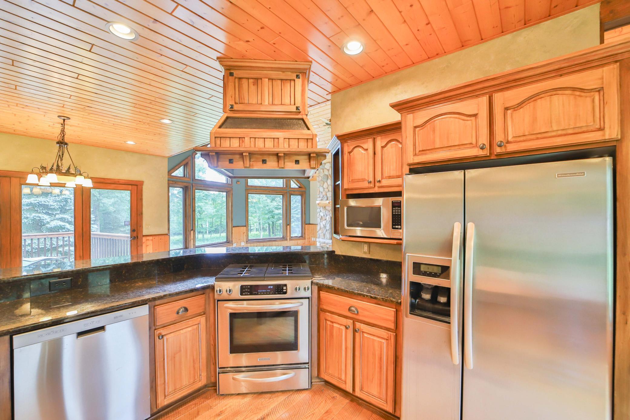 1998 single family home for sale at 11212 Leewood Lane in East Gull Lake, MN — 5 bed, 3 bath (photo 4 of 87)