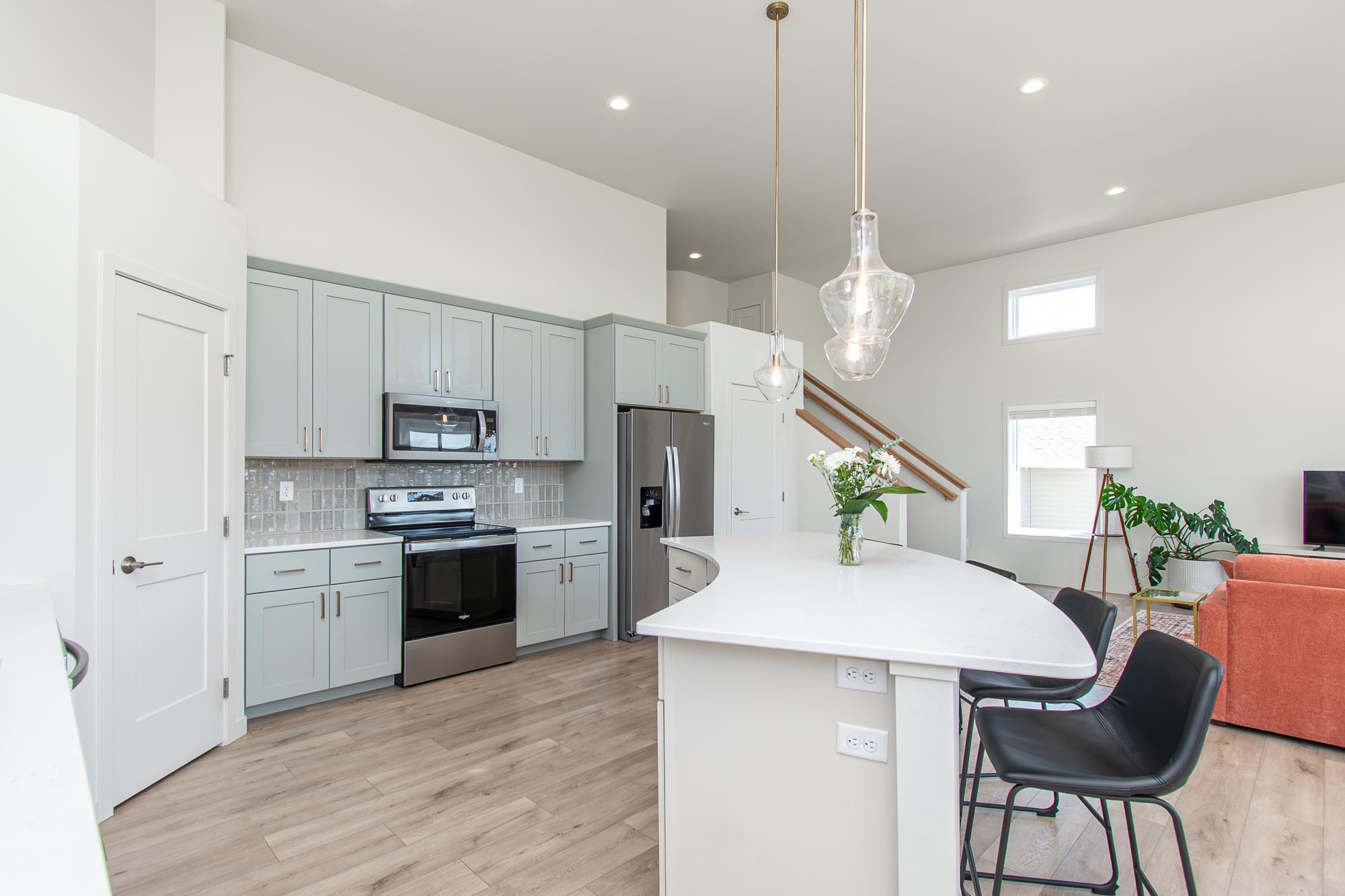 2021 single family home for sale at 6013 Kodiak Lane in Horace, ND — 4 bed, 3 bath (photo 18 of 57)