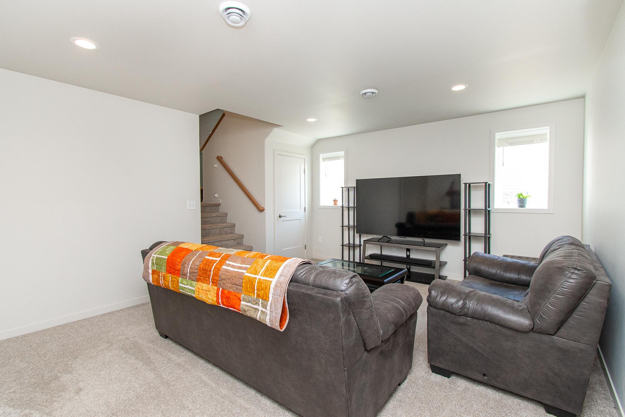 2021 single family home for sale at 6013 Kodiak Lane in Horace, ND — 4 bed, 3 bath (photo 42 of 57)
