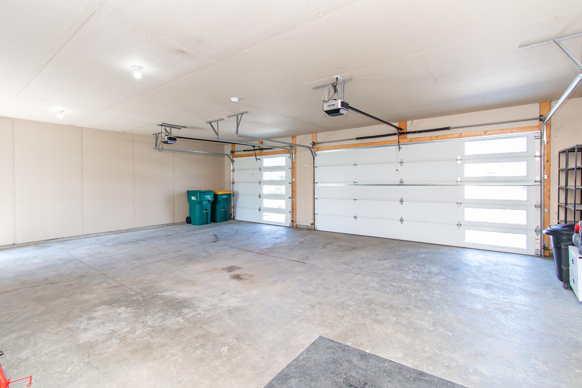 2021 single family home for sale at 6013 Kodiak Lane in Horace, ND — 4 bed, 3 bath (photo 54 of 57)