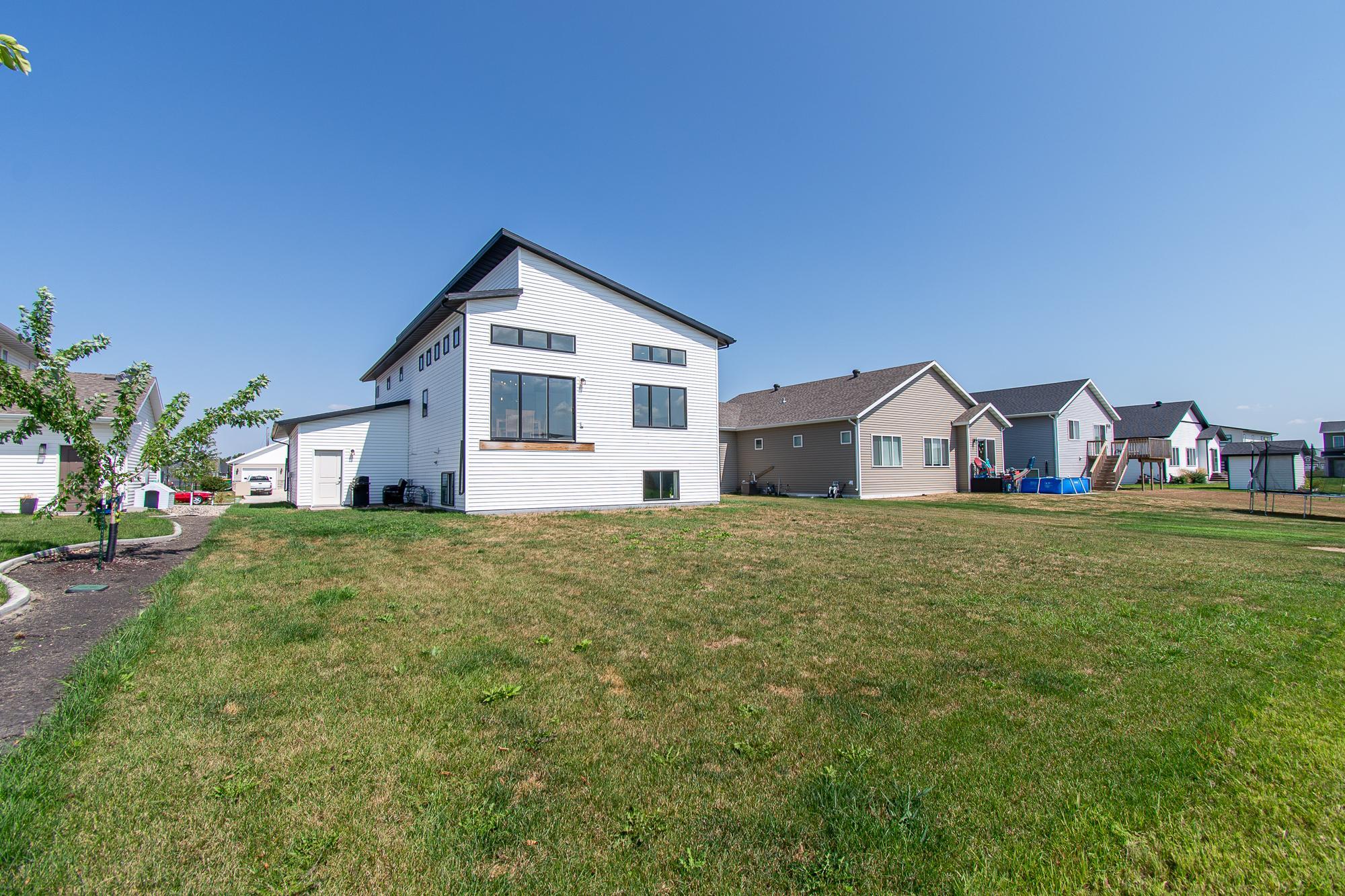 2021 single family home for sale at 6013 Kodiak Lane in Horace, ND — 4 bed, 3 bath (photo 56 of 57)