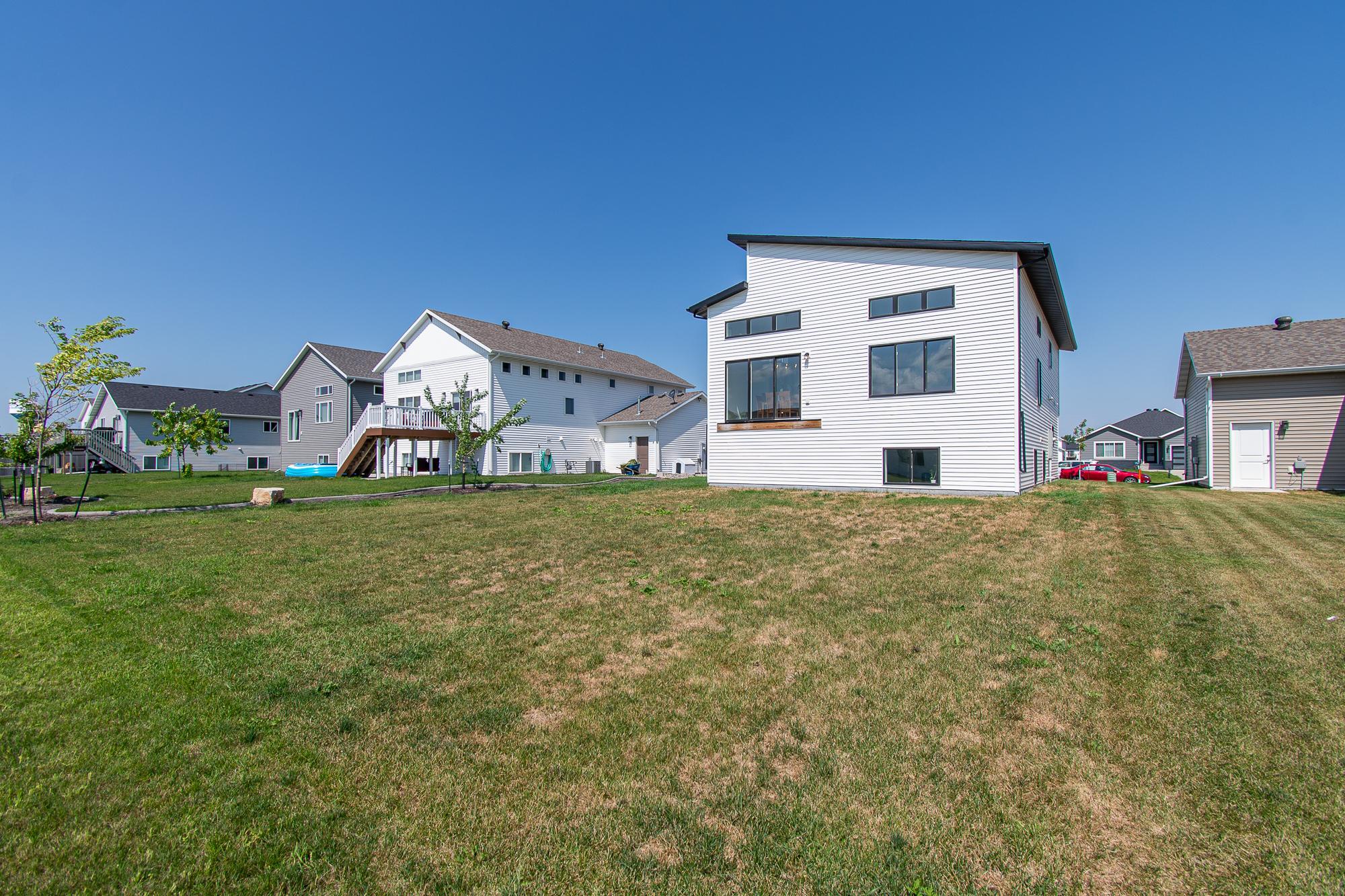 2021 single family home for sale at 6013 Kodiak Lane in Horace, ND — 4 bed, 3 bath (photo 57 of 57)