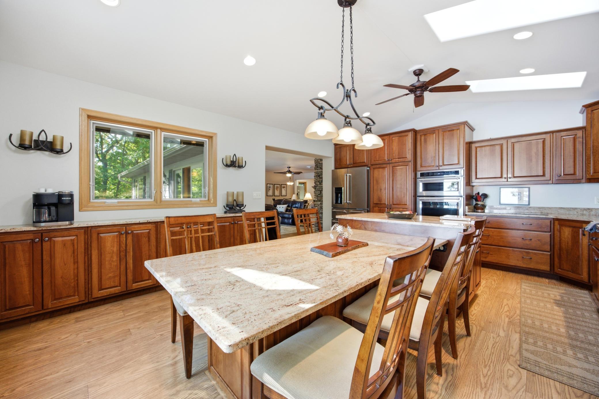 1991 single family home for sale at 39282 Moonlight Bay Trail in Pelican Rapids, MN — 4 bed, 6 bath (photo 13 of 96)