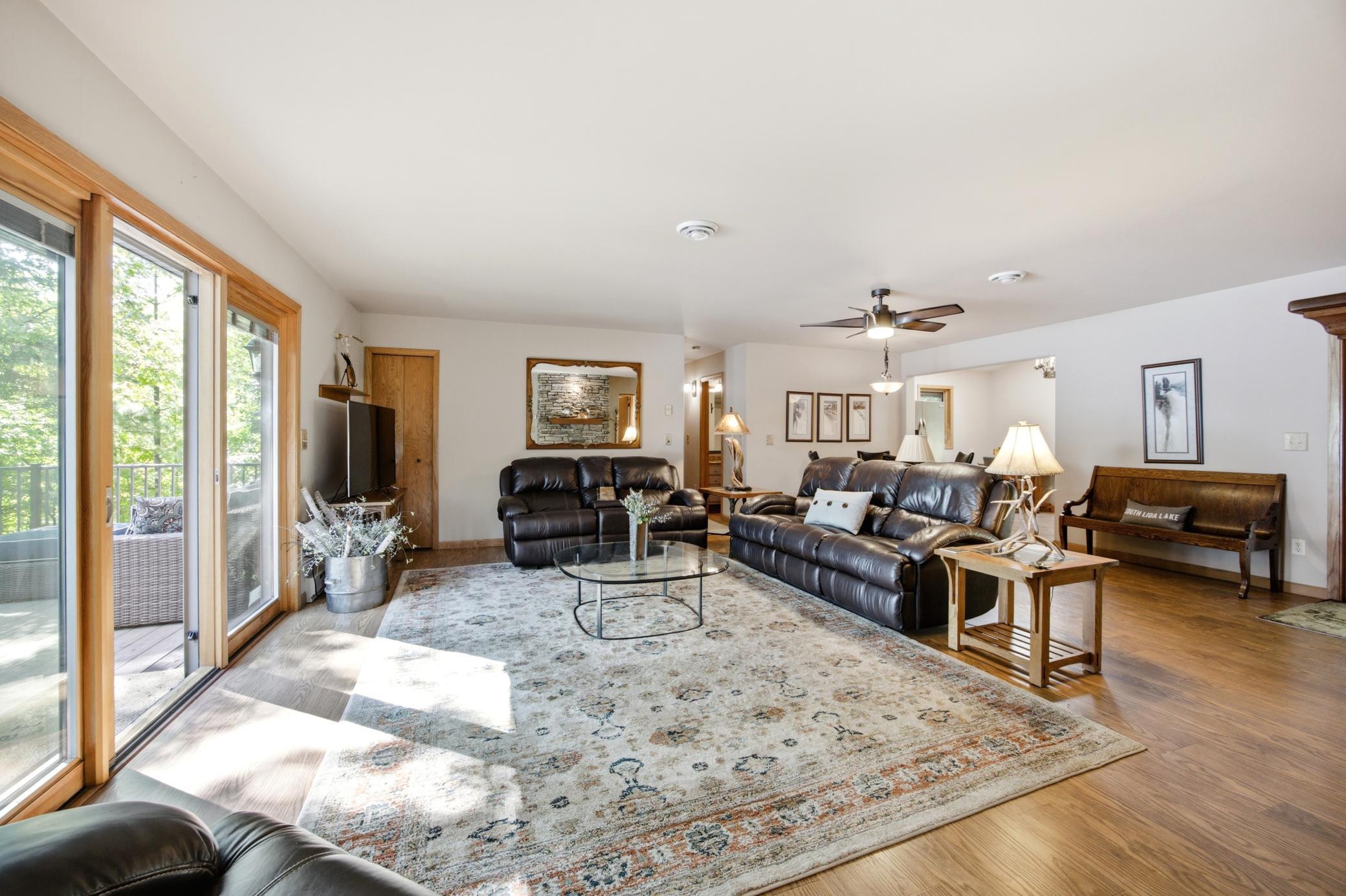1991 single family home for sale at 39282 Moonlight Bay Trail in Pelican Rapids, MN — 4 bed, 6 bath (photo 22 of 96)