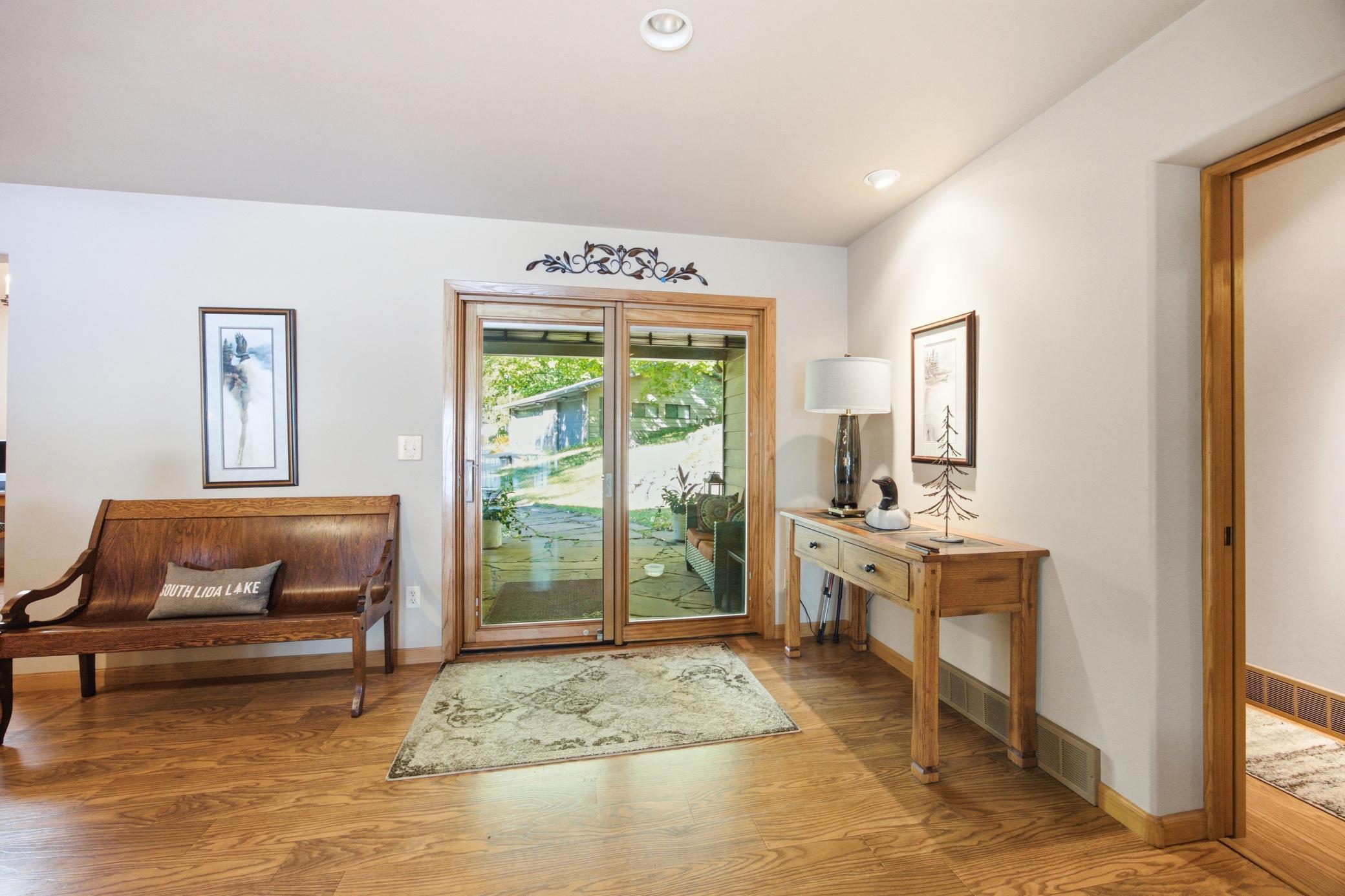 1991 single family home for sale at 39282 Moonlight Bay Trail in Pelican Rapids, MN — 4 bed, 6 bath (photo 23 of 96)
