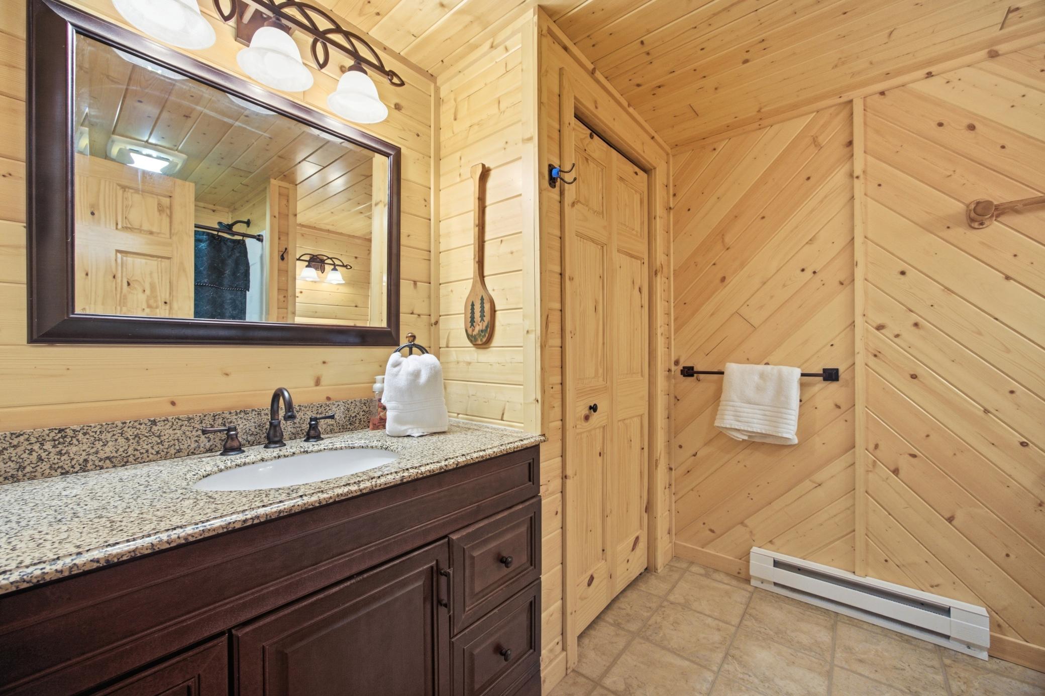 1991 single family home for sale at 39282 Moonlight Bay Trail in Pelican Rapids, MN — 4 bed, 6 bath (photo 63 of 96)