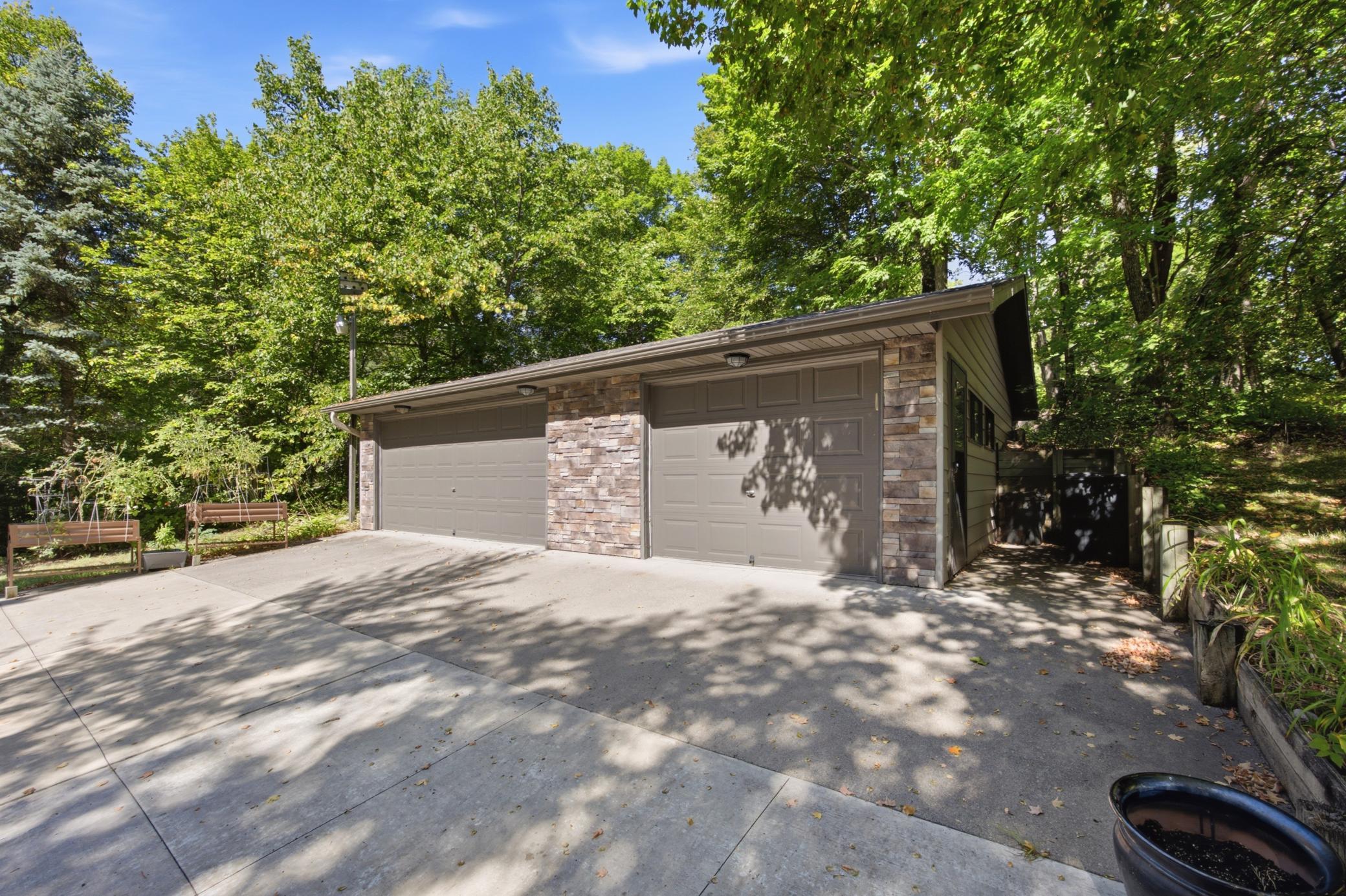 1991 single family home for sale at 39282 Moonlight Bay Trail in Pelican Rapids, MN — 4 bed, 6 bath (photo 67 of 96)