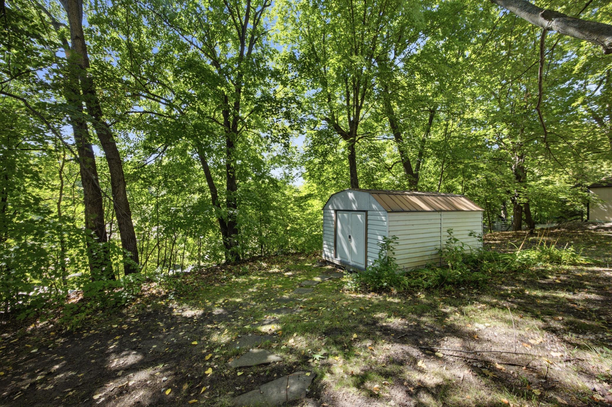 1991 single family home for sale at 39282 Moonlight Bay Trail in Pelican Rapids, MN — 4 bed, 6 bath (photo 71 of 96)