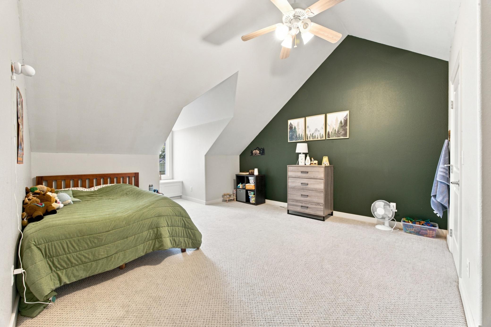 2008 twin home for sale at 823 Birdie Court in Mapleton, ND — 3 bed, 3 bath (photo 23 of 30)