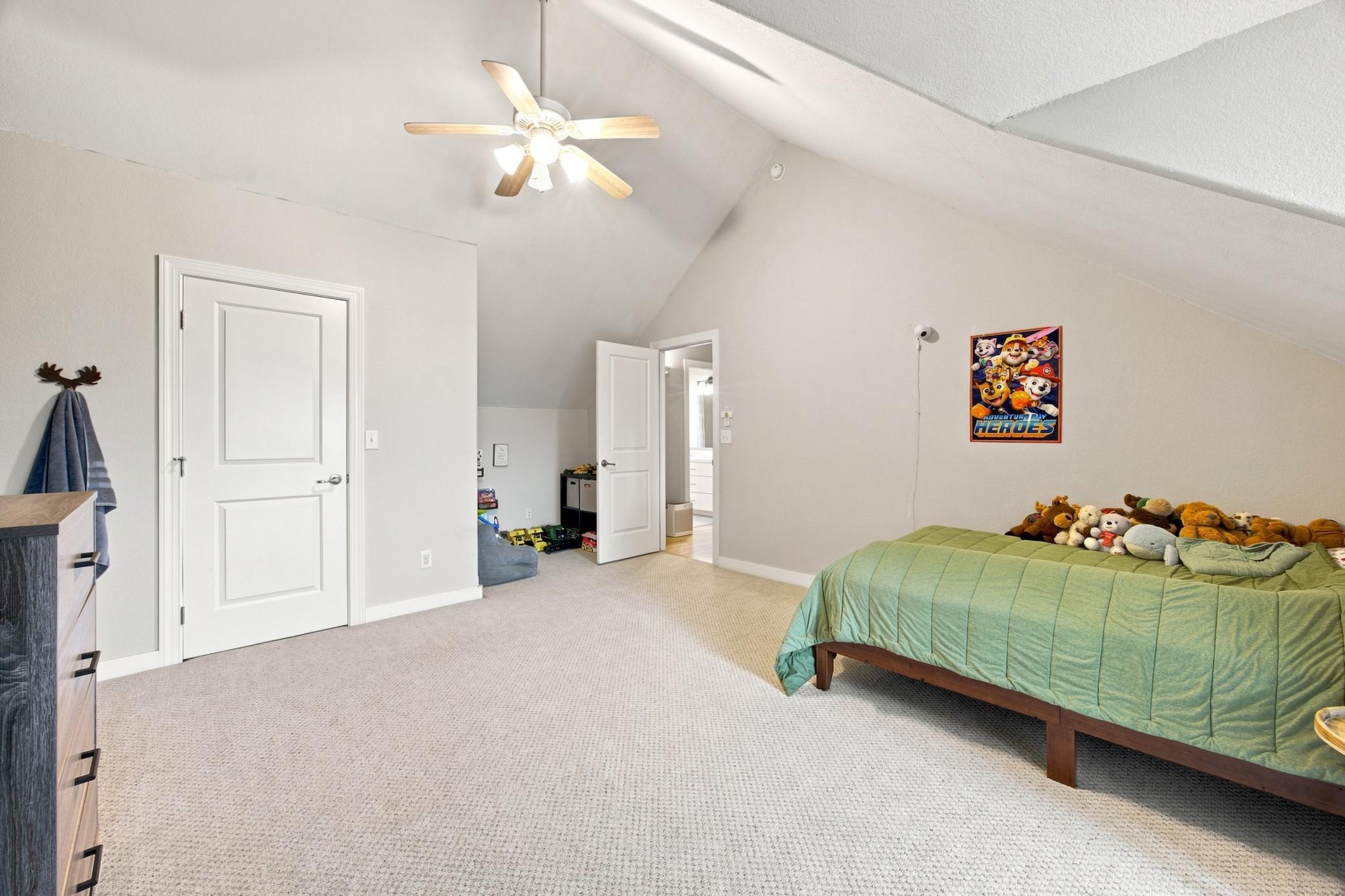 2008 twin home for sale at 823 Birdie Court in Mapleton, ND — 3 bed, 3 bath (photo 24 of 30)