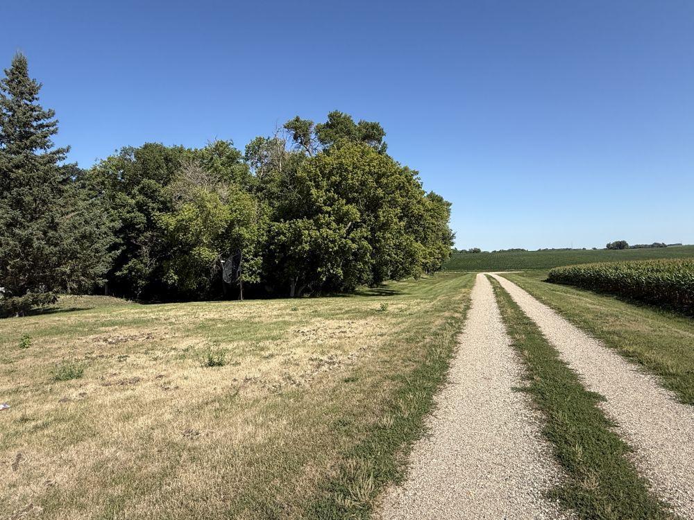 1986 single family home for sale at 3251 200th Street in Rothsay, MN — 4 bed, 2 bath (photo 16 of 49)