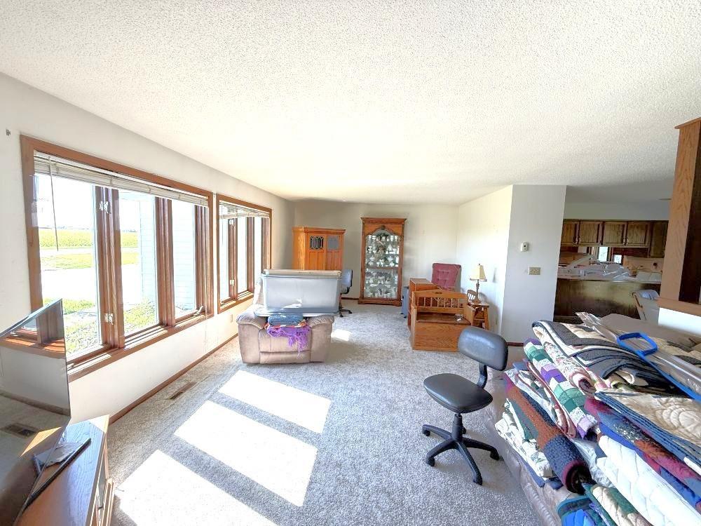 1986 single family home for sale at 3251 200th Street in Rothsay, MN — 4 bed, 2 bath (photo 33 of 49)