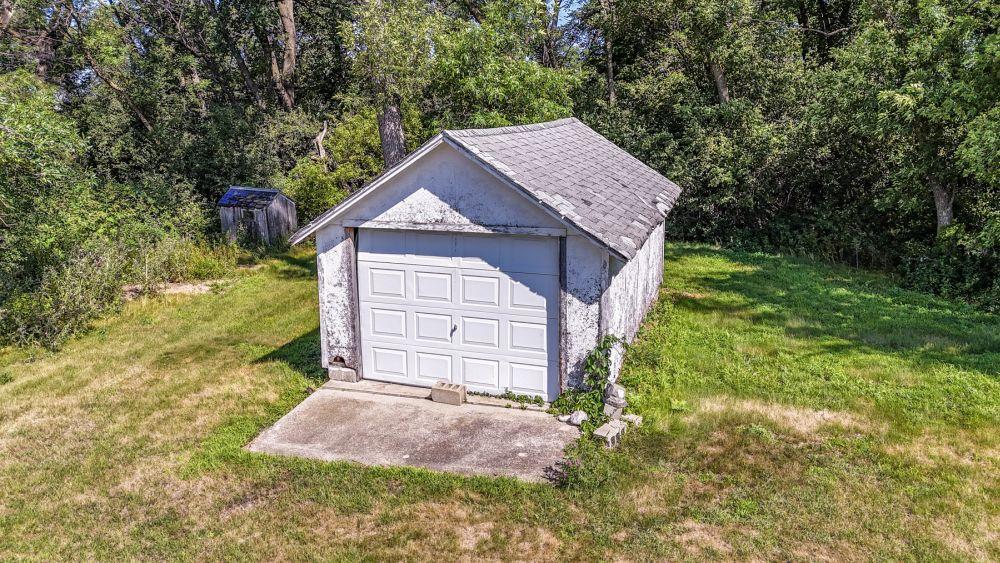 1986 single family home for sale at 3251 200th Street in Rothsay, MN — 4 bed, 2 bath (photo 8 of 49)