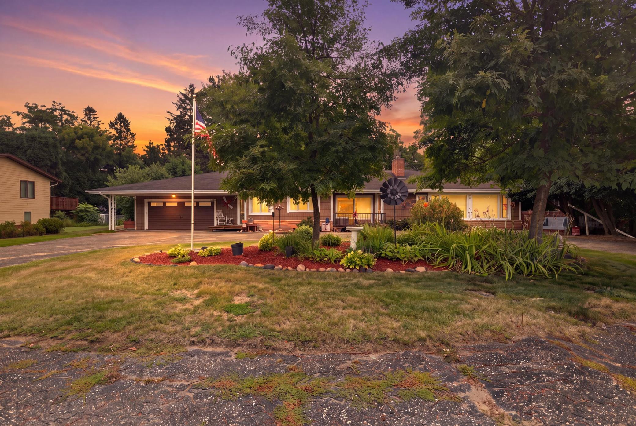 1959 single family home for sale at 1507 S 6th Street in Brainerd, MN — 4 bed, 3 bath (photo 2 of 53)