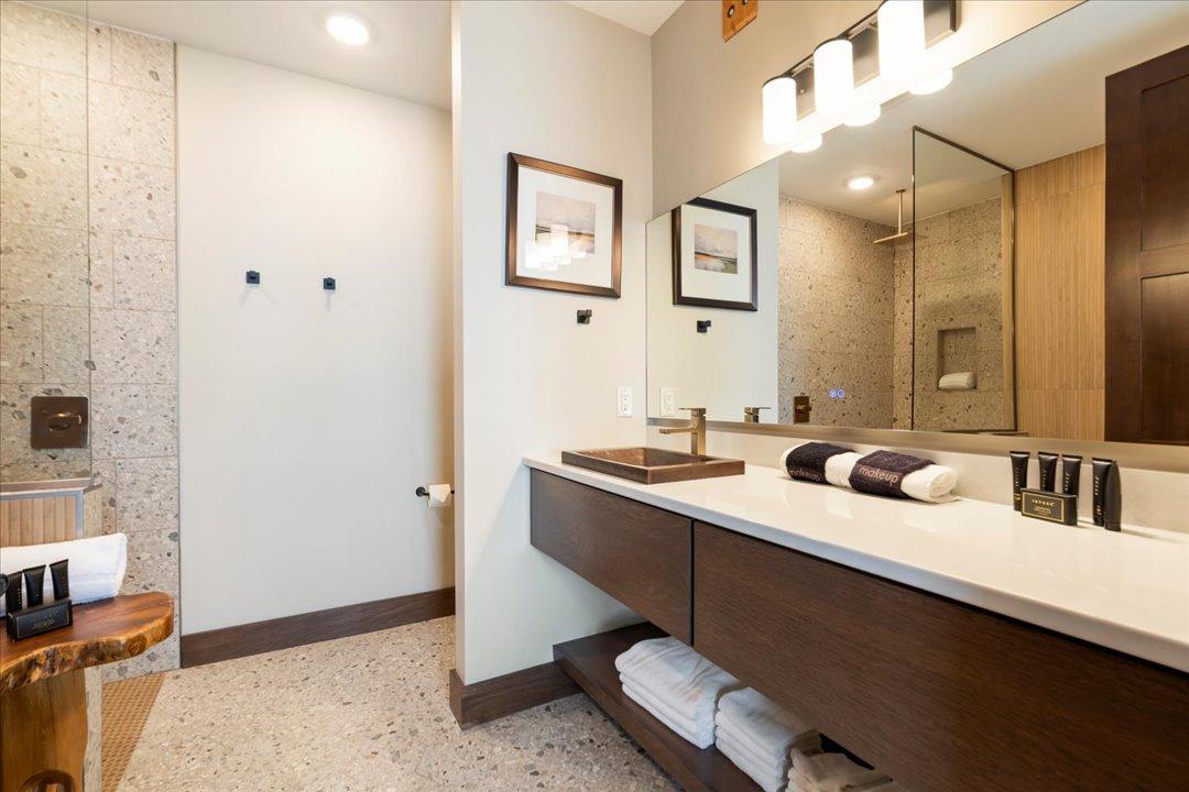 2026 single family home for sale at Cragun's Hillside #705 6 Bdrm Cronobles Court in East Gull Lake, MN — 6 bed, 6 bath (photo 31 of 91)