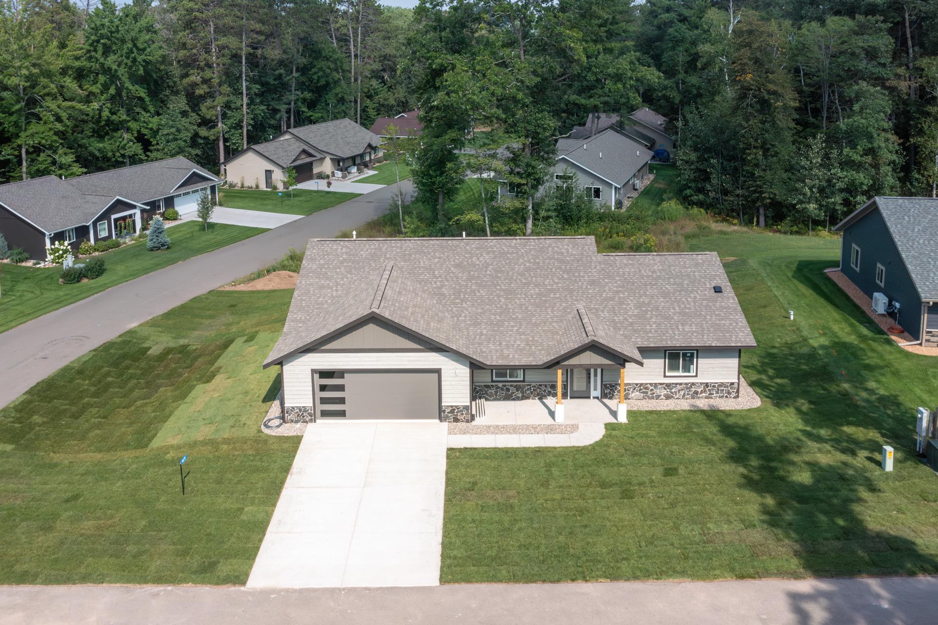 2026 single family home for sale at 4879 Trailside Loop in Nisswa, MN — 3 bed, 2 bath (photo 3 of 19)