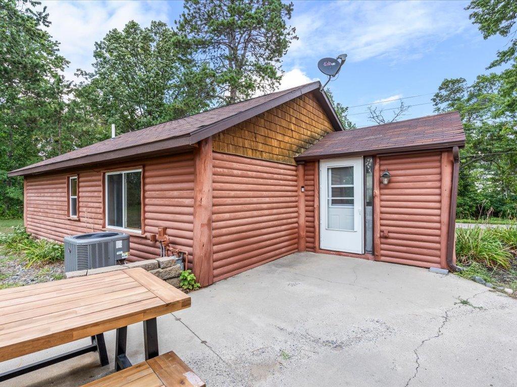 1960 single family home for sale at 26573 Lower Cullen Road in Nisswa, MN — 2 bed, 1 bath (photo 25 of 45)